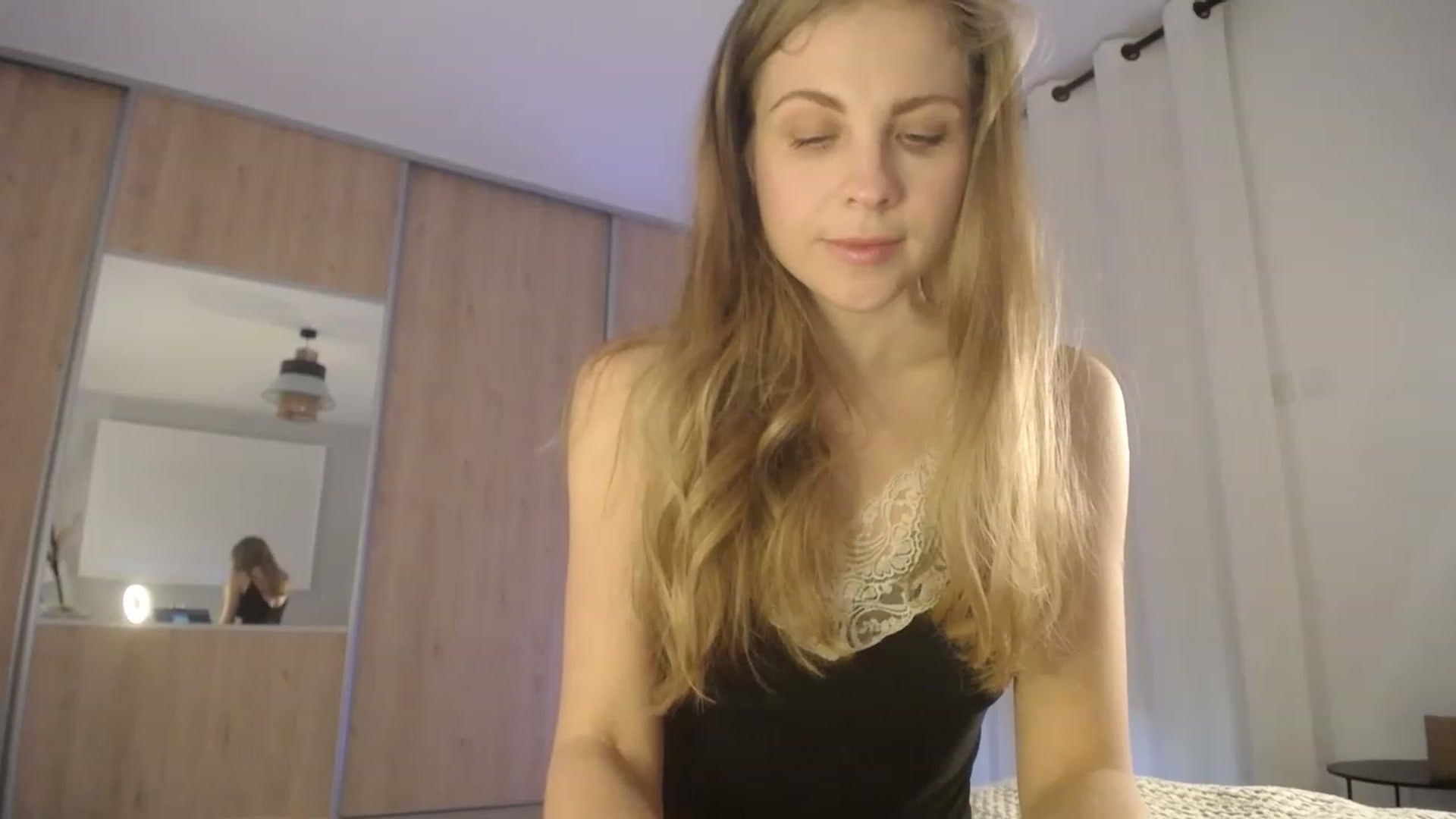 Gallery image thumbnail from ImKeira's myfreecams stream on, 03/02/2023, 19:33 image 5 of 20