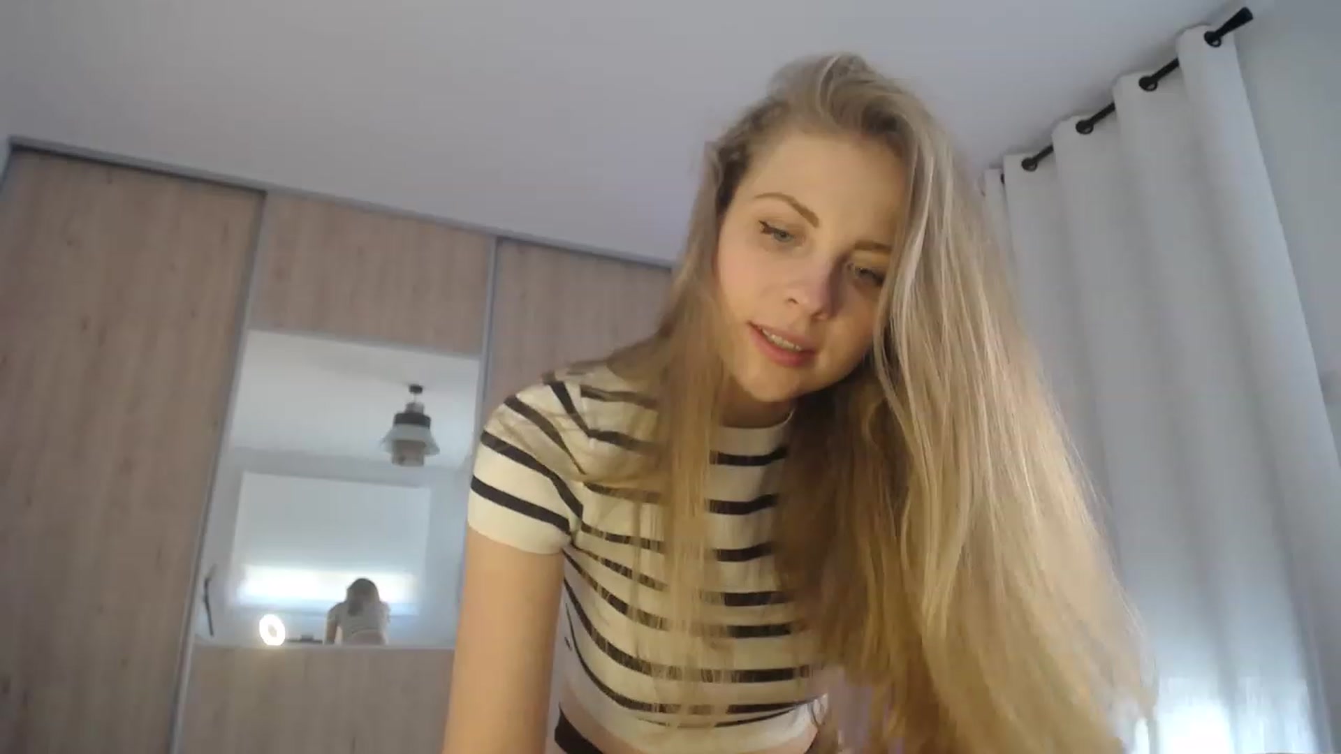Gallery image thumbnail from ImKeira's myfreecams stream on, 03/03/2023, 17:01 image 13 of 20