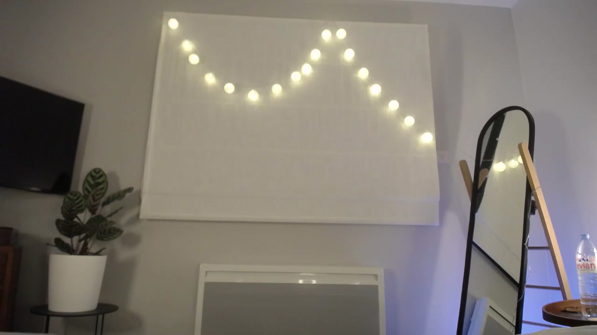 Gallery image thumbnail from ImKeira's myfreecams stream on, 03/10/2023, 20:03 image 4 of 20