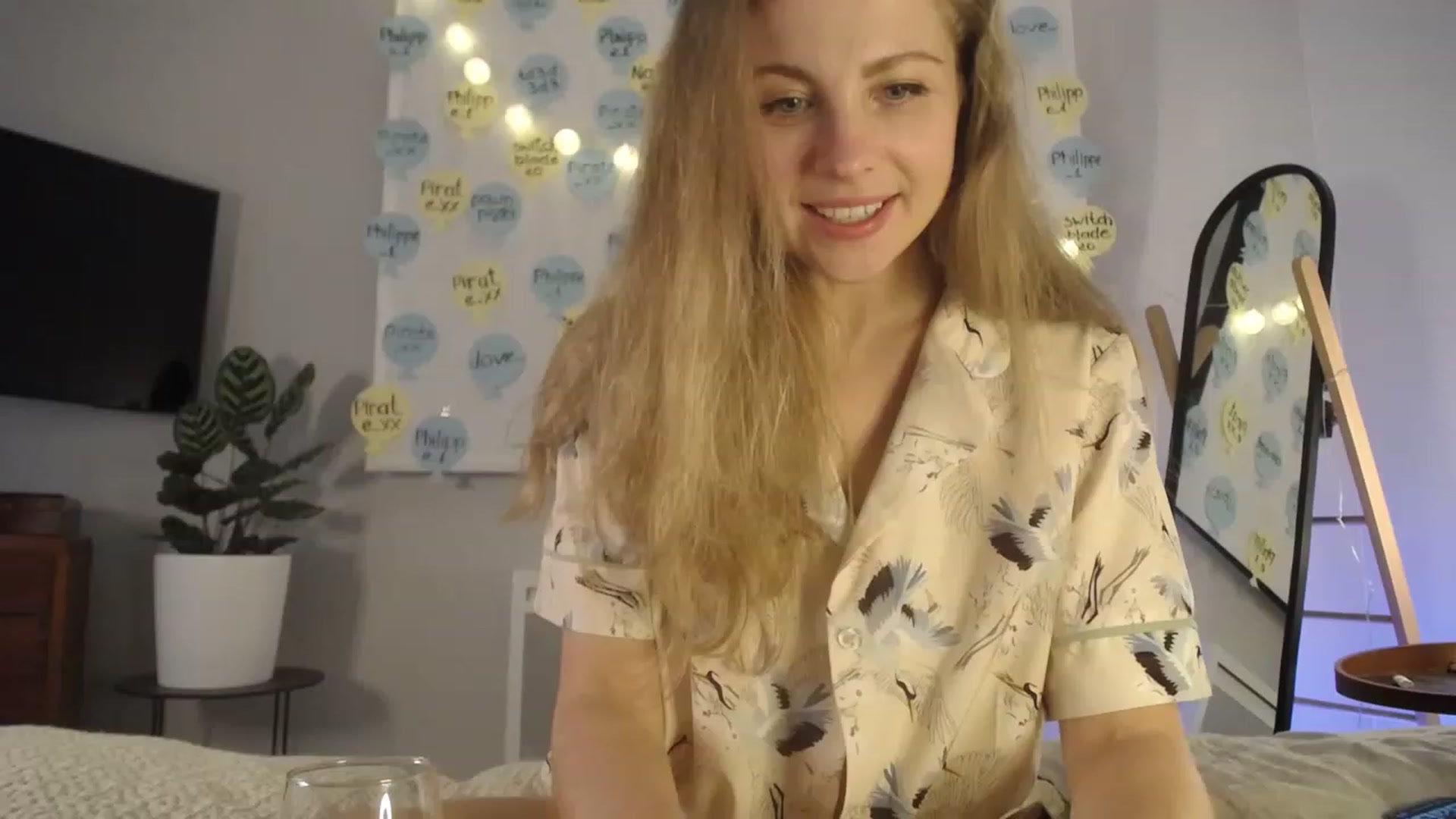 Gallery image thumbnail from ImKeira's myfreecams stream on, 03/15/2023, 18:25 image 14 of 20