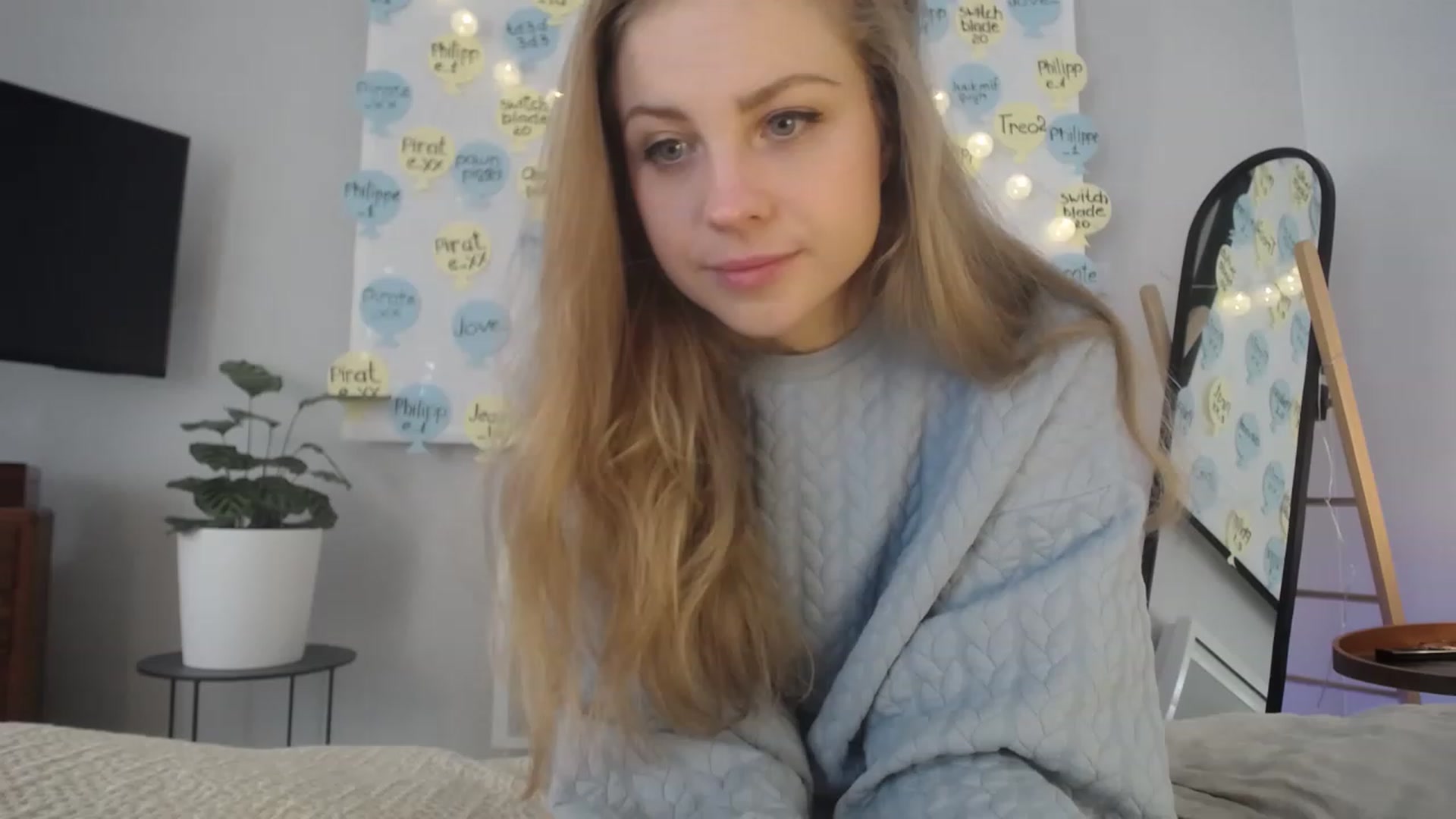 Gallery image thumbnail from ImKeira's myfreecams stream on, 03/18/2023, 14:56 image 11 of 20