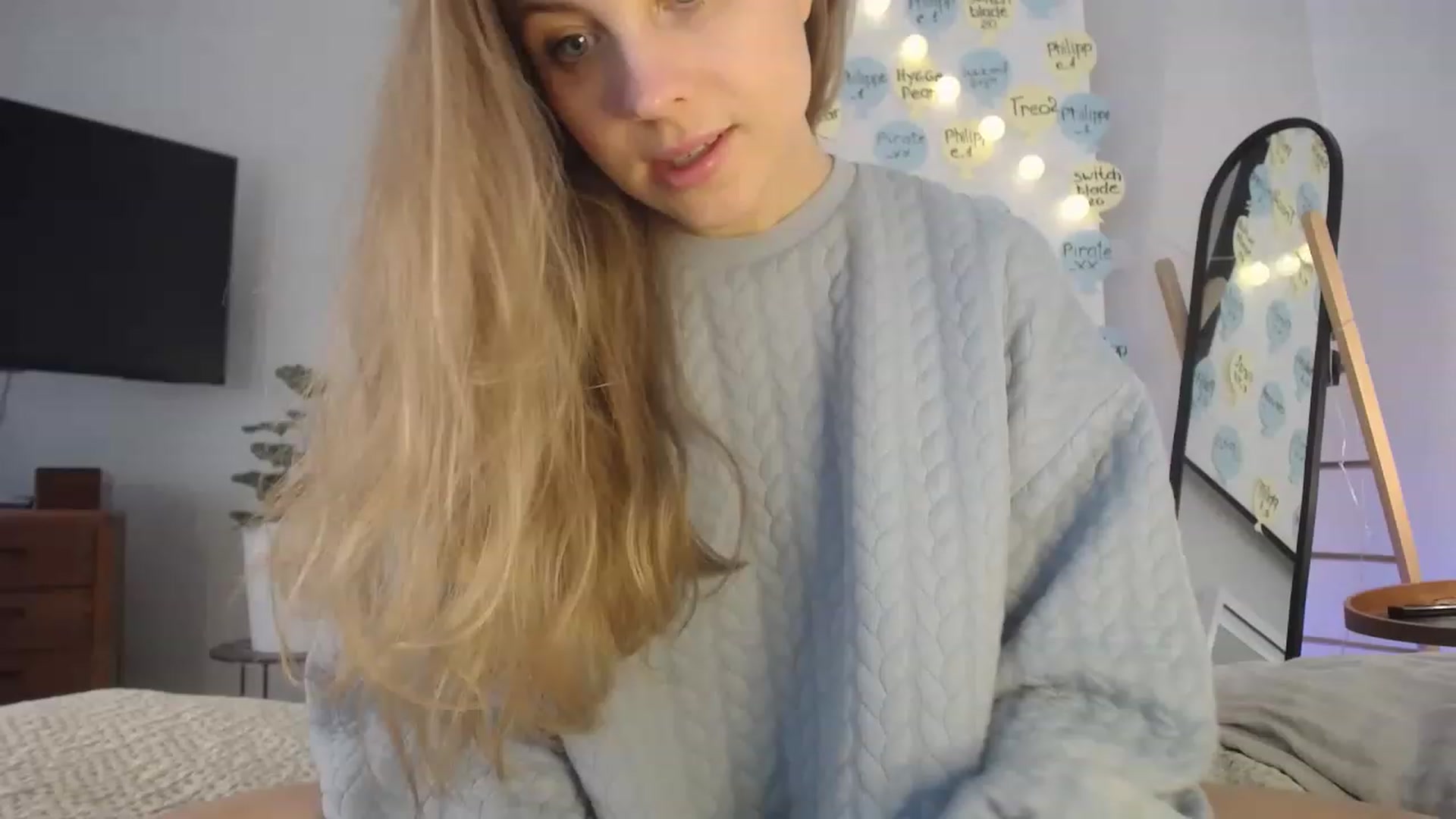 Gallery image thumbnail from ImKeira's myfreecams stream on, 03/18/2023, 17:20 image 1 of 20
