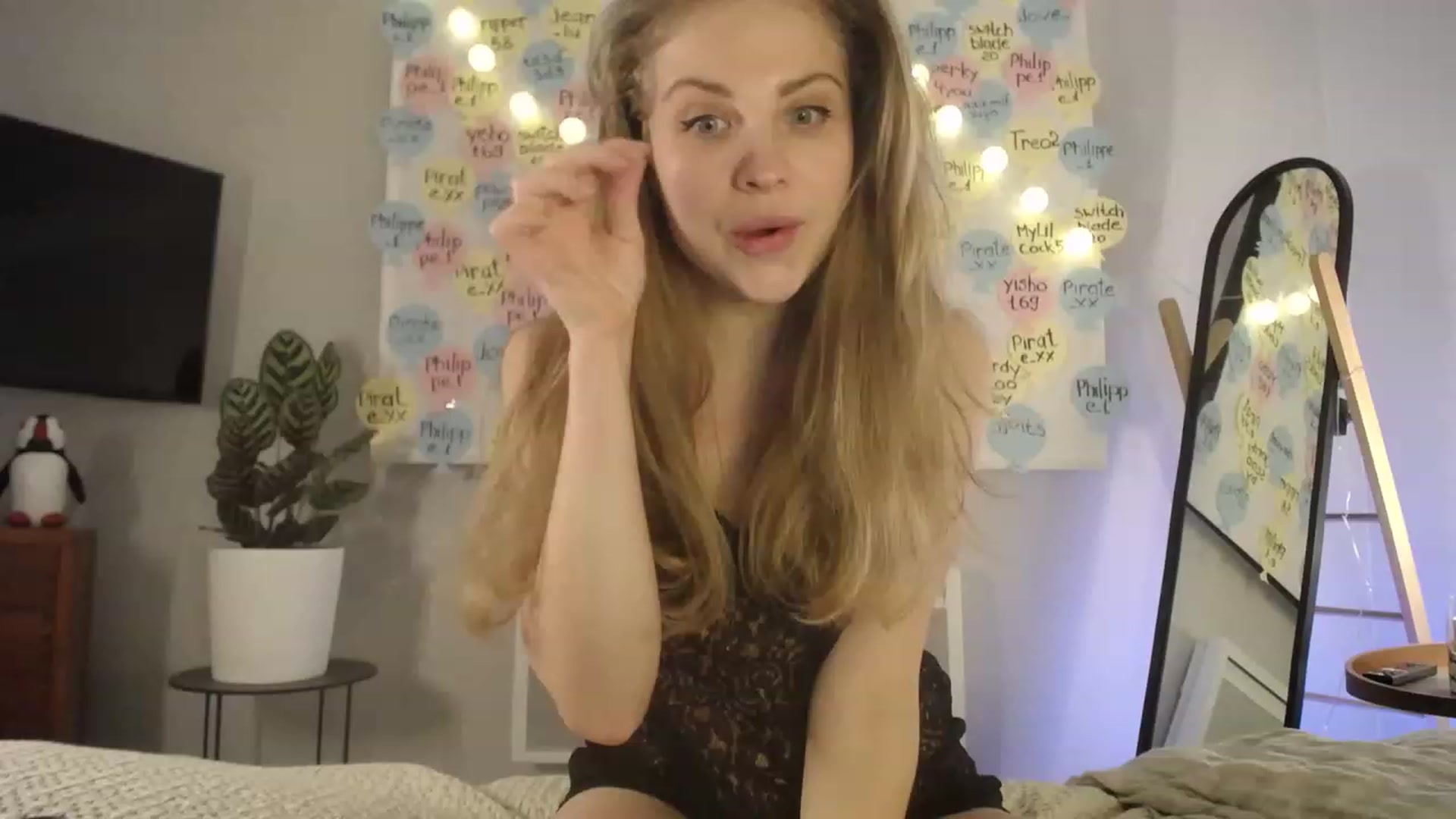Gallery image thumbnail from ImKeira's myfreecams stream on, 03/20/2023, 19:41 image 19 of 20