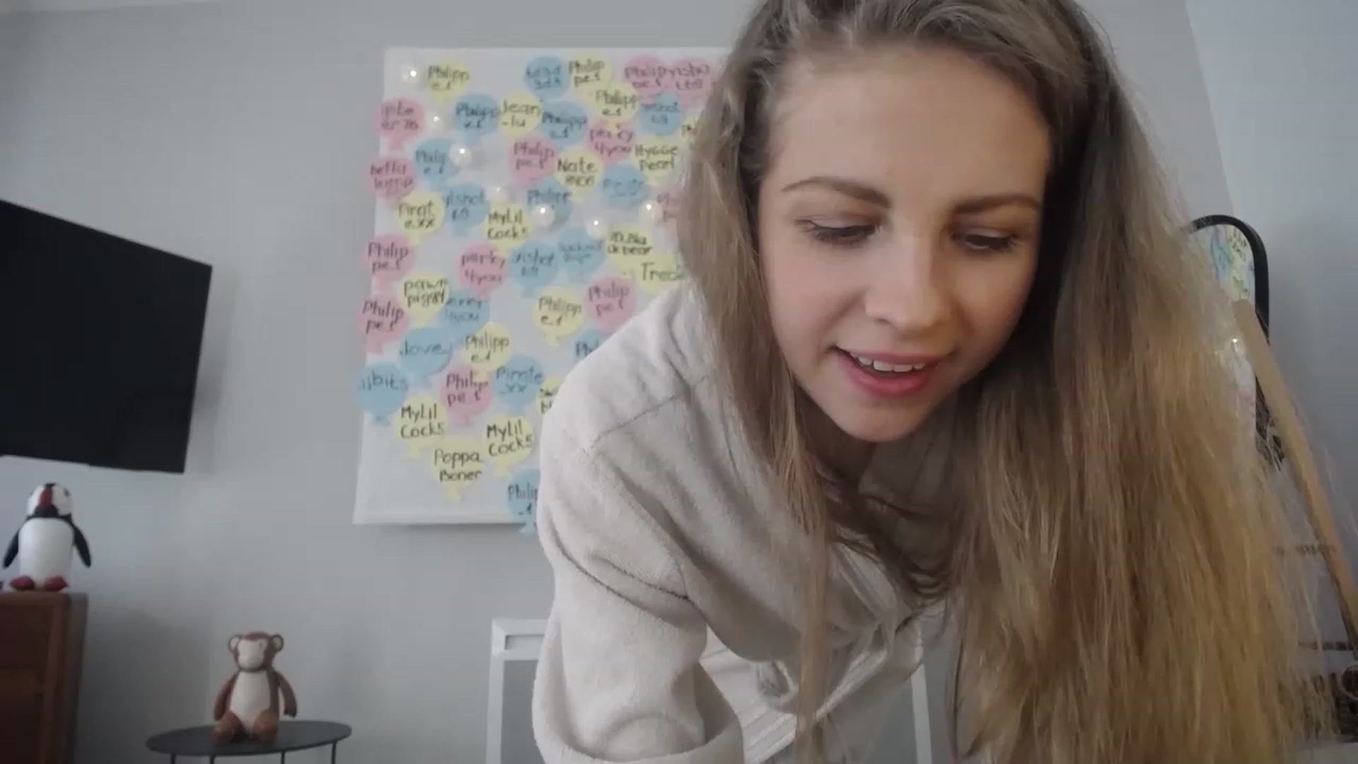 Gallery image thumbnail from ImKeira's myfreecams stream on, 04/03/2023, 14:45 image 17 of 20
