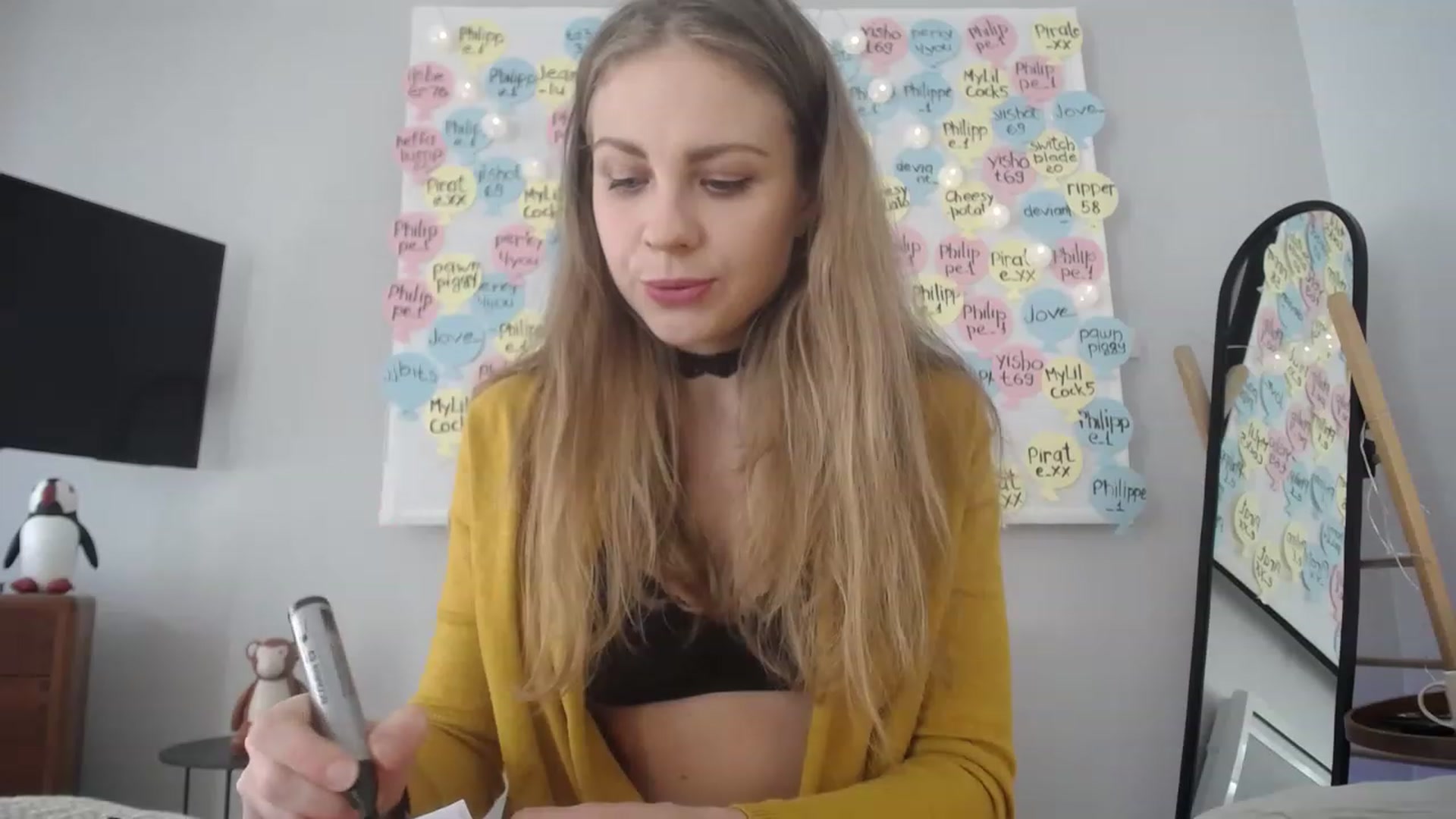 Gallery image thumbnail from ImKeira's myfreecams stream on, 04/03/2023, 14:45 image 14 of 20