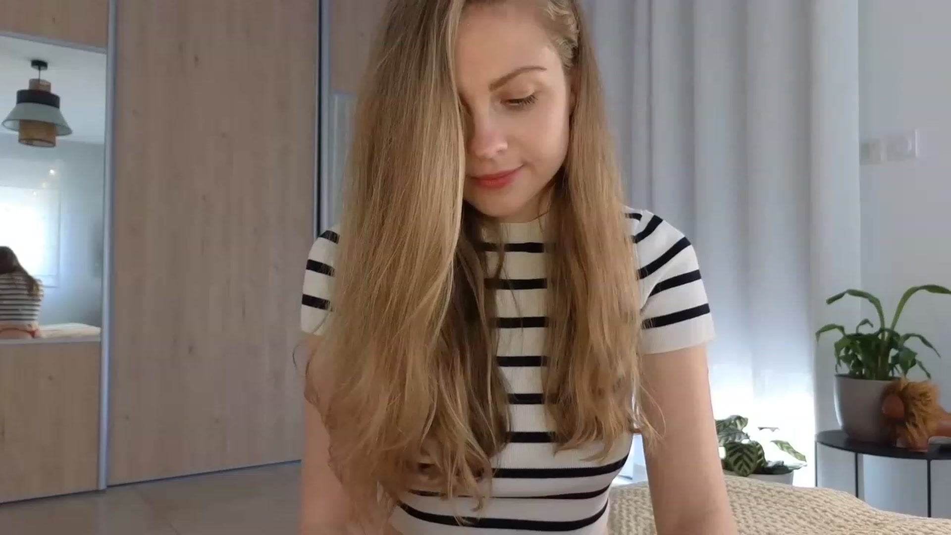 Gallery image thumbnail from ImKeira's myfreecams stream on, 04/28/2023, 18:15 image 4 of 20