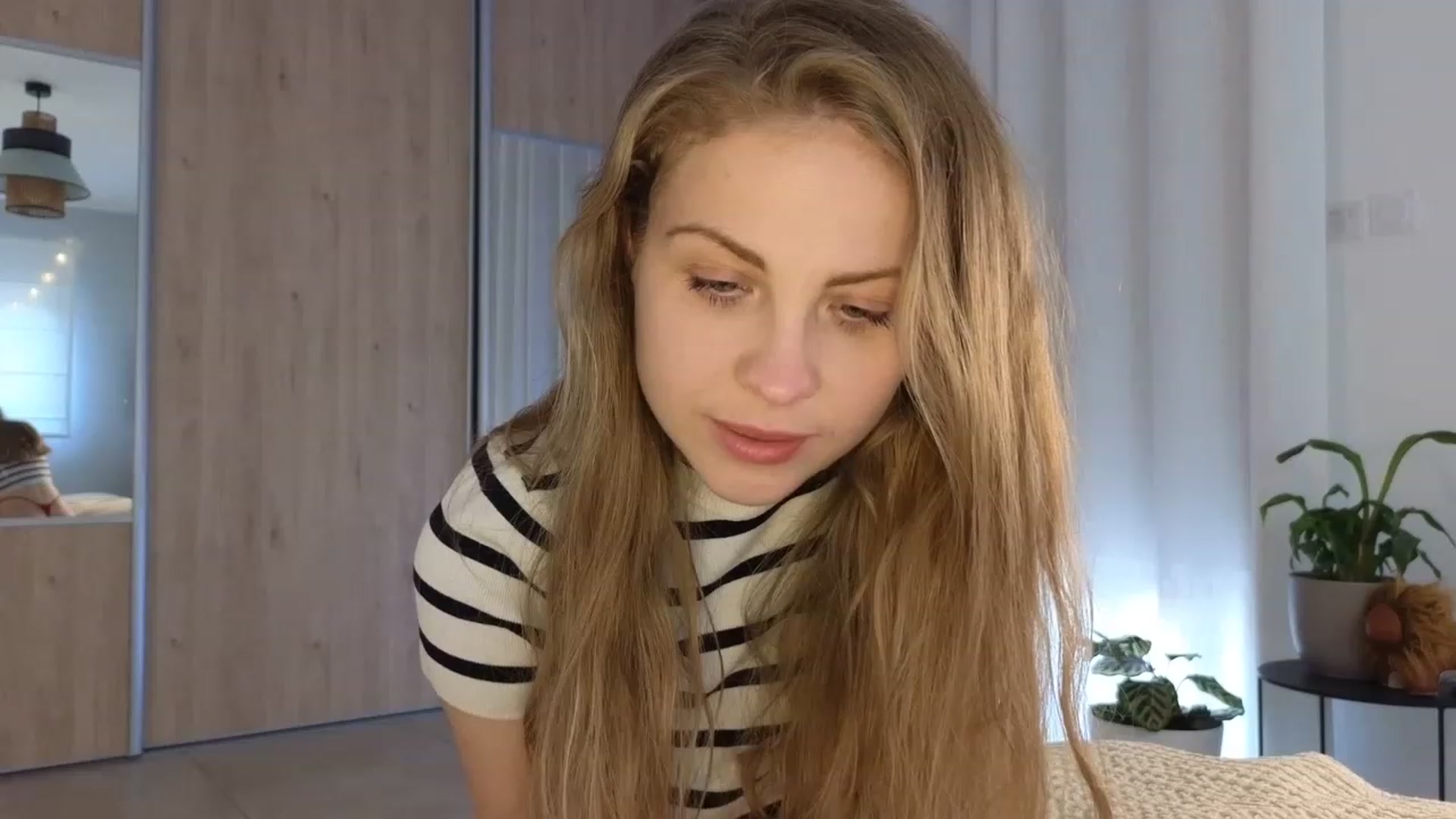 Gallery image thumbnail from ImKeira's myfreecams stream on, 04/28/2023, 18:15 image 16 of 20