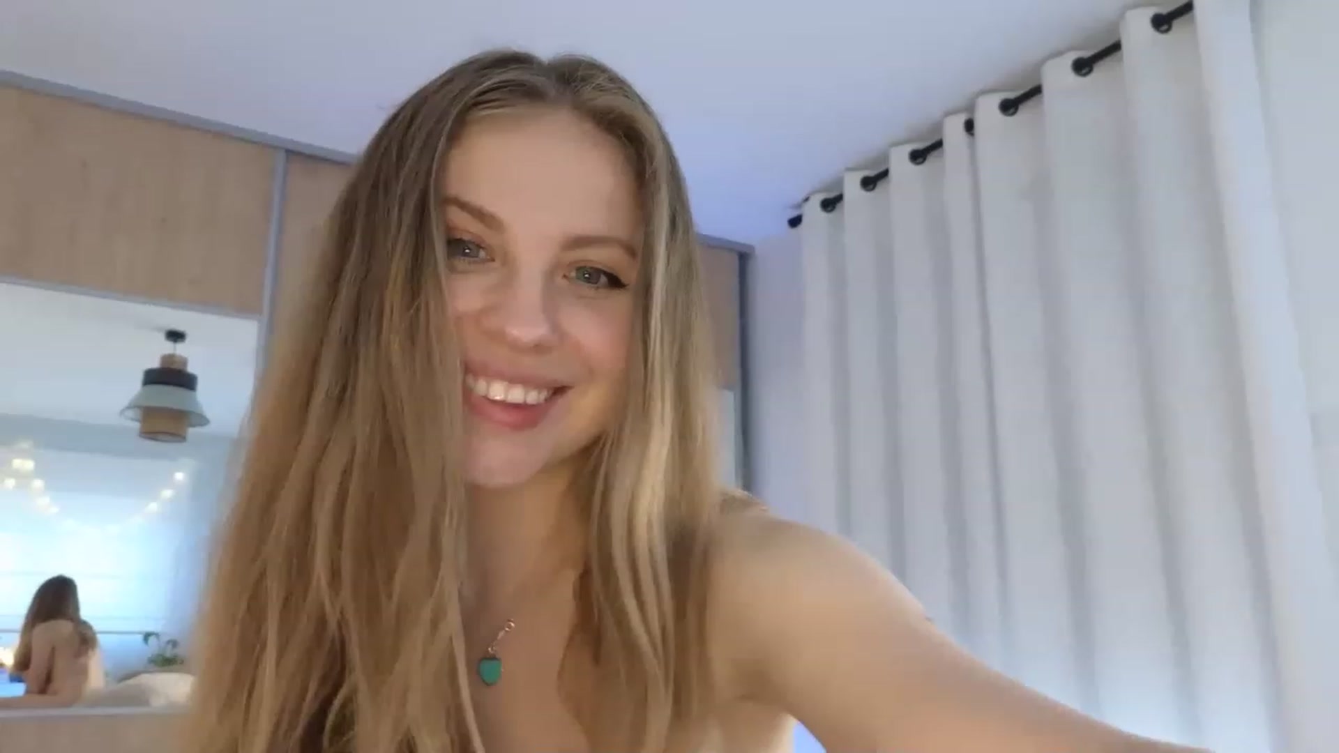 Gallery image thumbnail from ImKeira's myfreecams stream on, 05/21/2023, 18:07 image 13 of 20