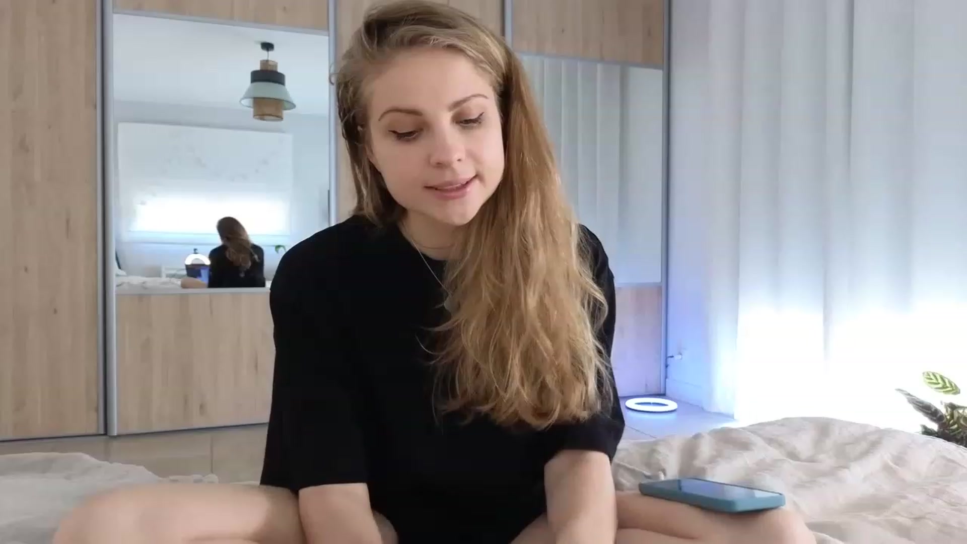 Gallery image thumbnail from ImKeira's myfreecams stream on, 05/23/2023, 17:15 image 8 of 20