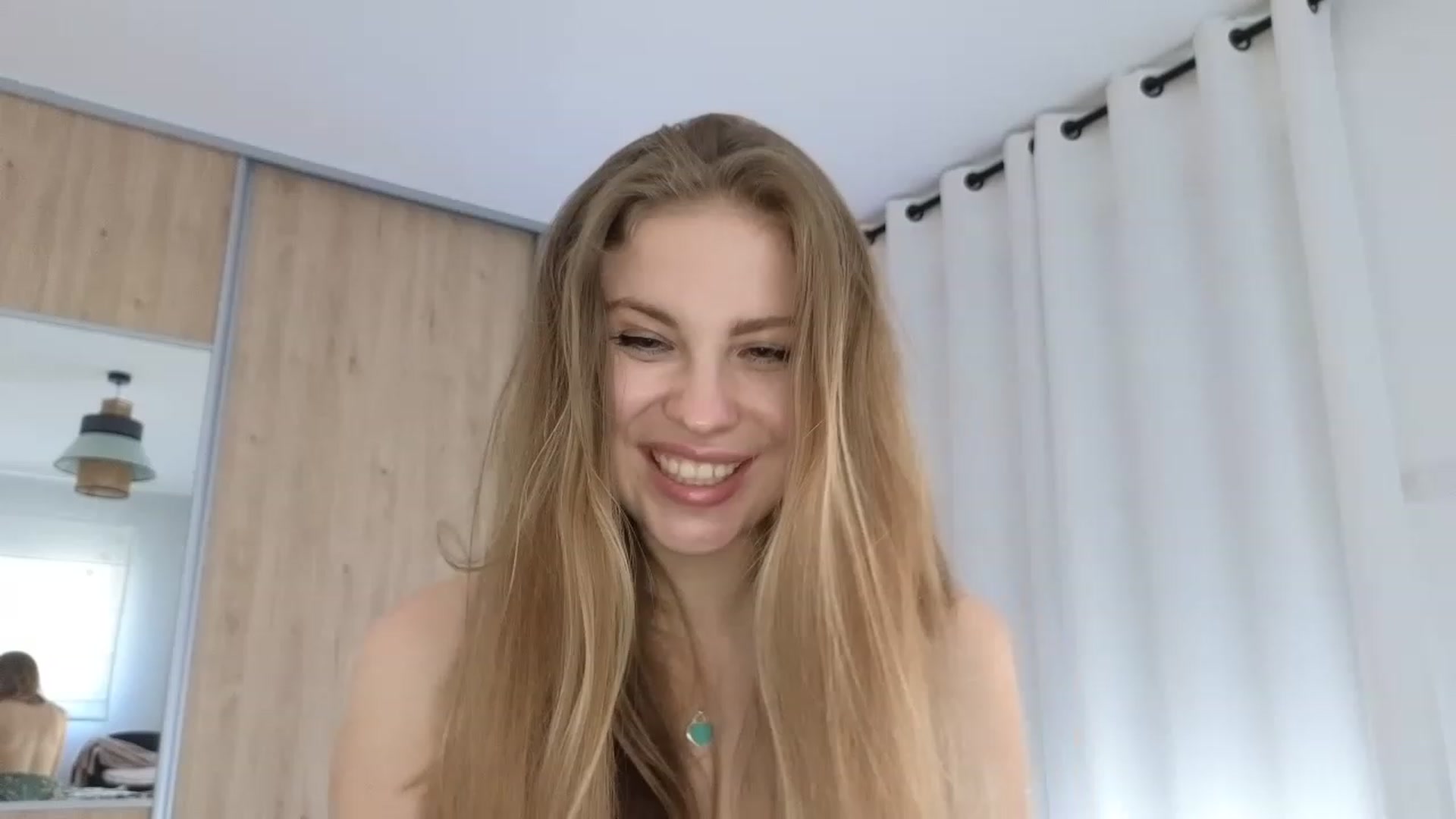 Gallery image thumbnail from ImKeira's myfreecams stream on, 05/27/2023, 16:34 image 17 of 20