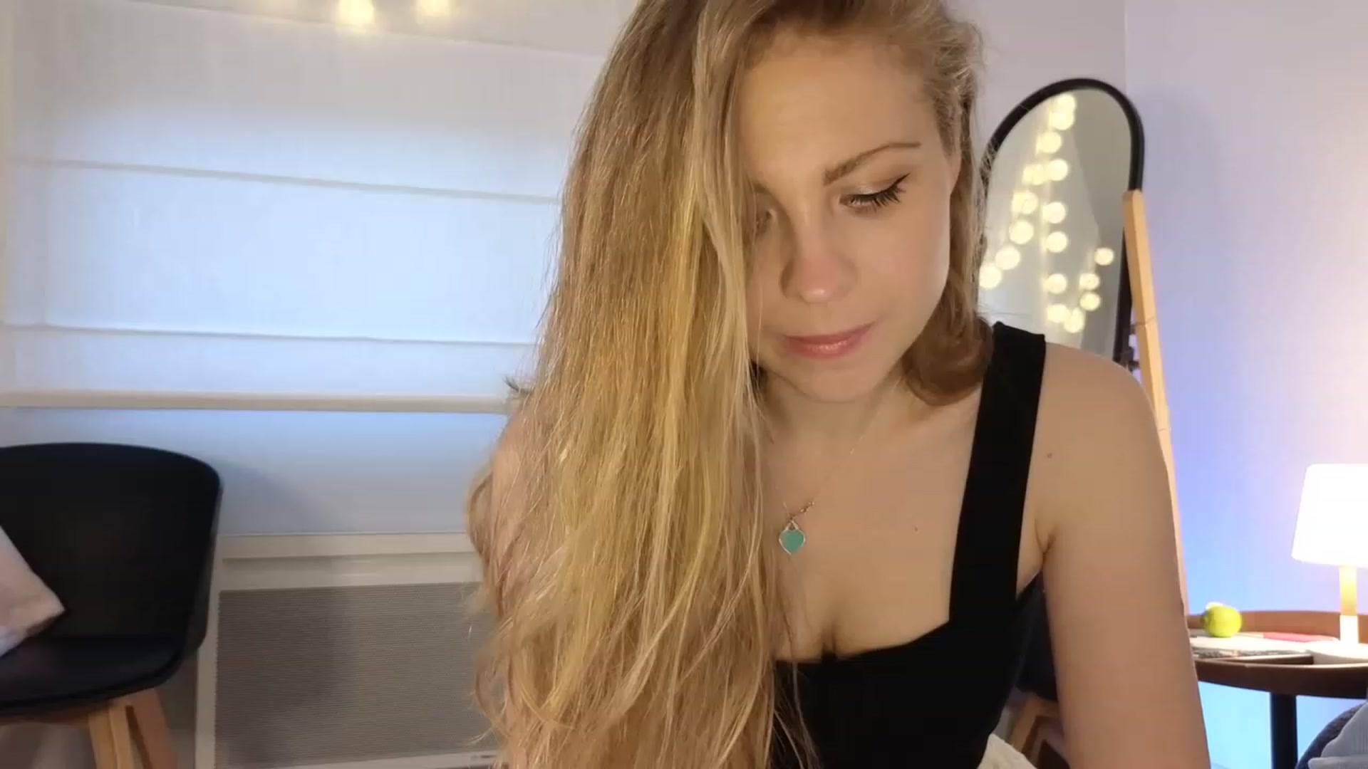 Gallery image thumbnail from ImKeira's myfreecams stream on, 05/29/2023, 15:58 image 4 of 20
