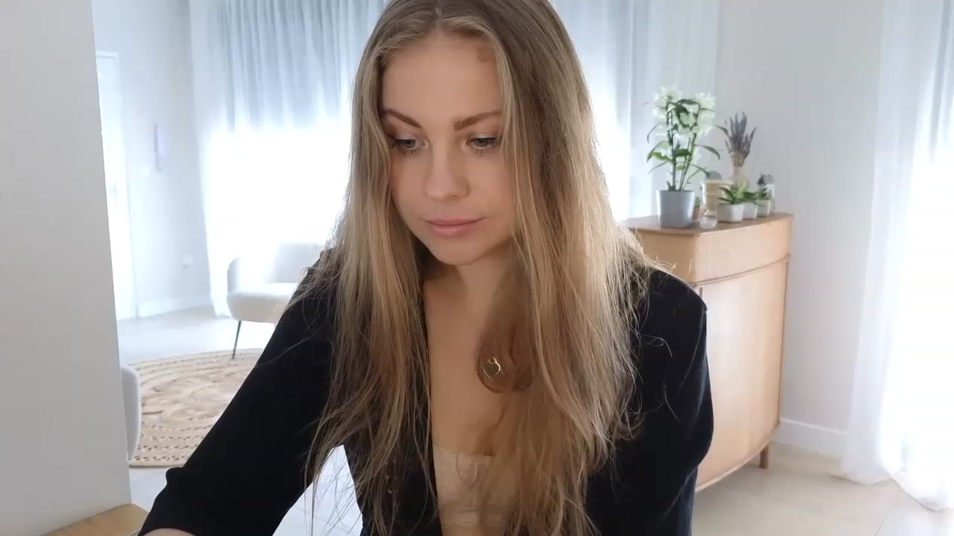 Gallery image thumbnail from ImKeira's myfreecams stream on, 06/04/2023, 09:04 image 20 of 20