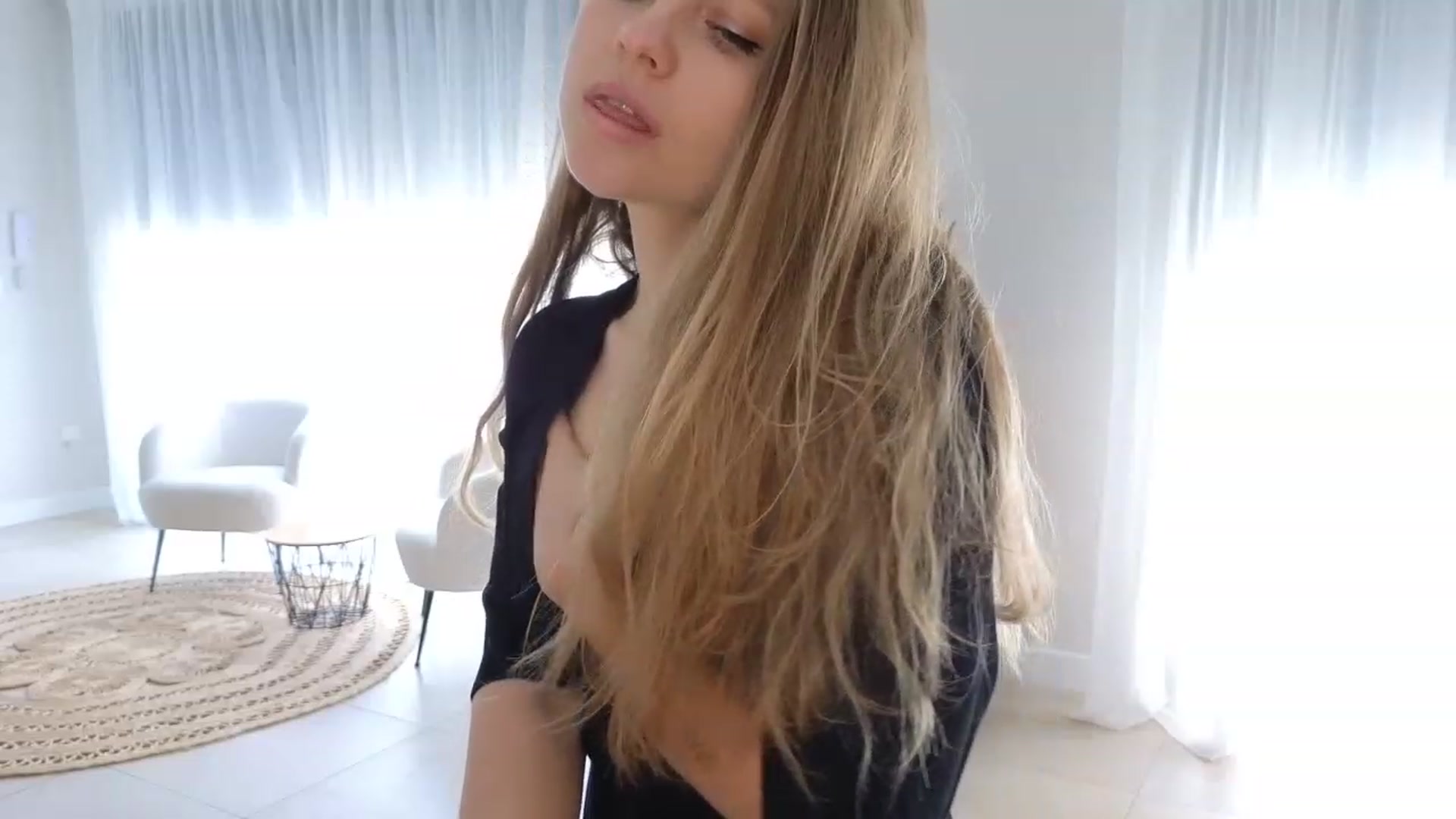 Gallery image thumbnail from ImKeira's myfreecams stream on, 06/04/2023, 09:04 image 18 of 20