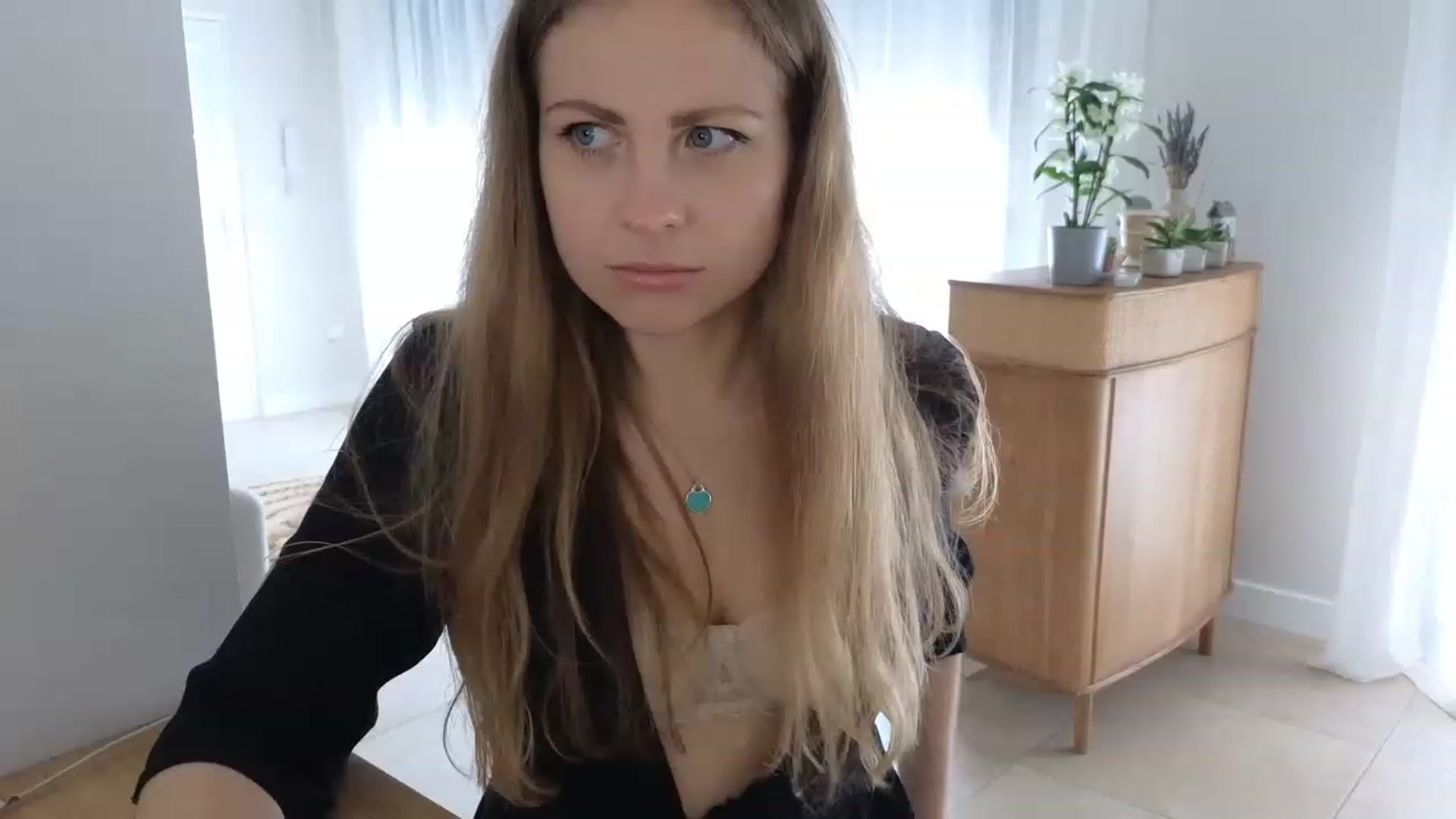 Gallery image thumbnail from ImKeira's myfreecams stream on, 06/04/2023, 10:18 image 16 of 20