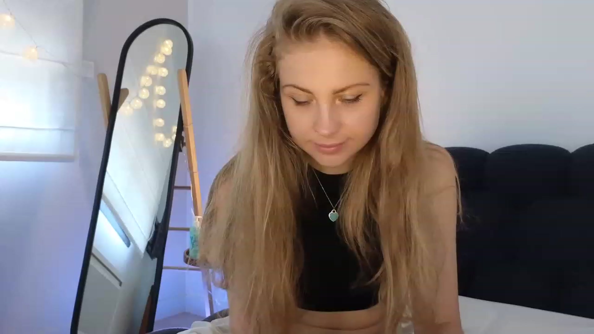 Gallery image thumbnail from ImKeira's myfreecams stream on, 06/09/2023, 12:11 image 7 of 20
