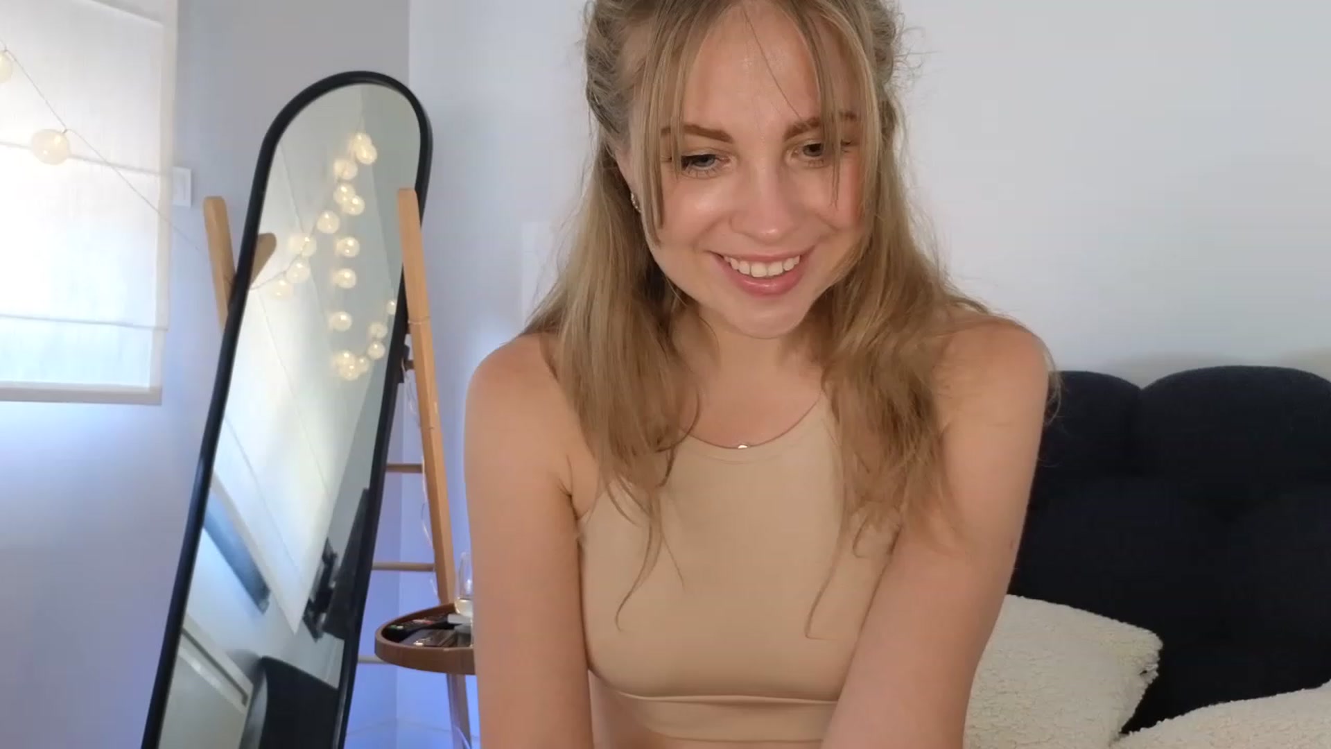 Gallery image thumbnail from ImKeira's myfreecams stream on, 07/06/2023, 17:27 image 1 of 20