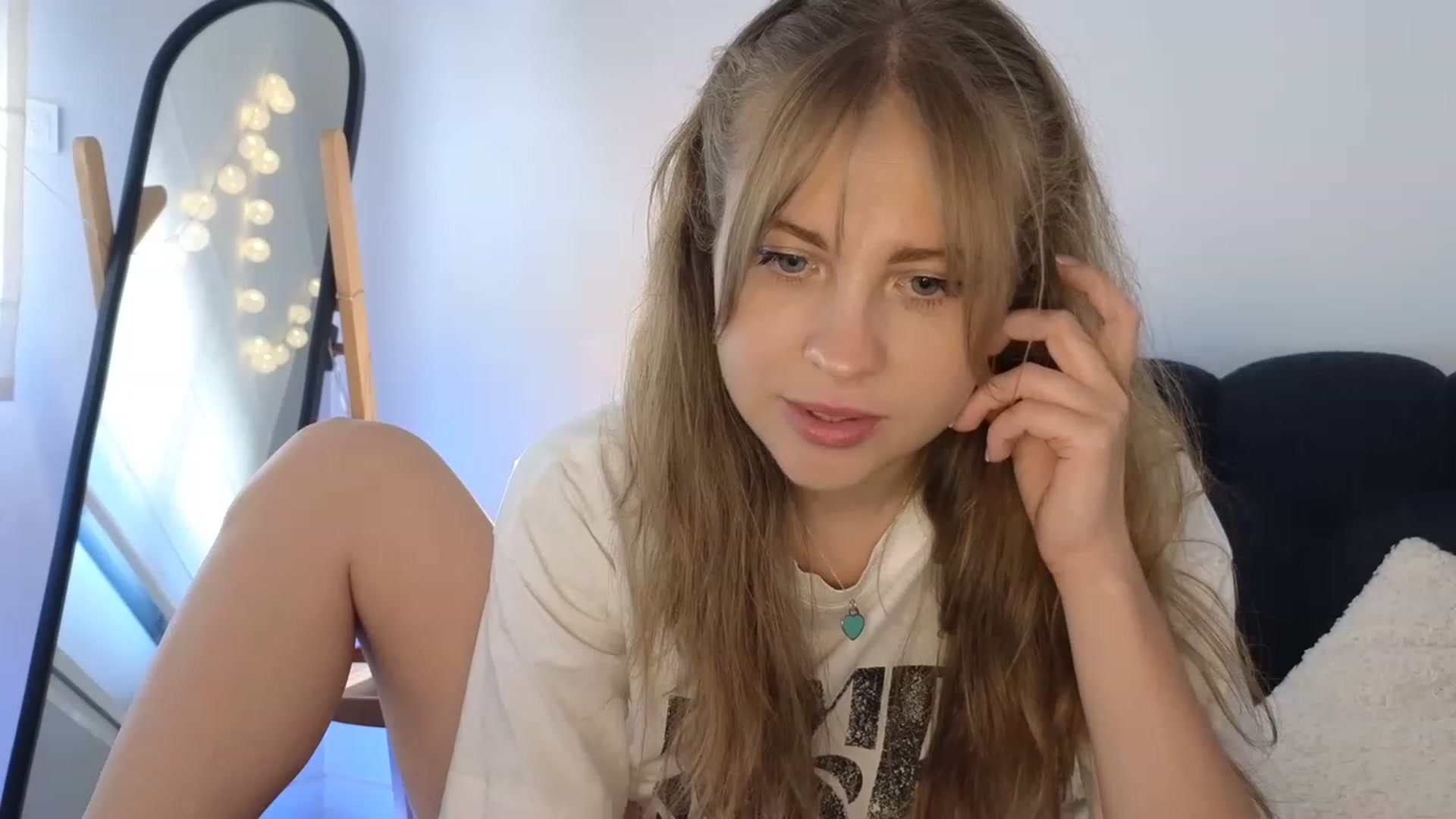 Gallery image thumbnail from ImKeira's myfreecams stream on, 07/07/2023, 10:42 image 19 of 20