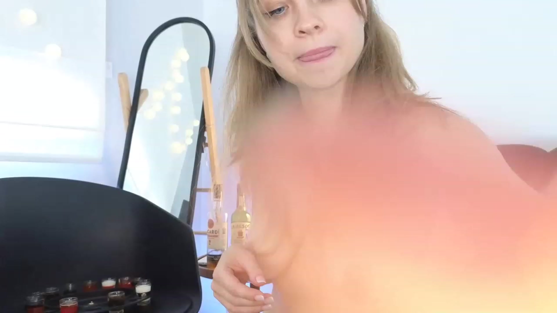 Gallery image thumbnail from ImKeira's myfreecams stream on, 07/07/2023, 15:53 image 11 of 20