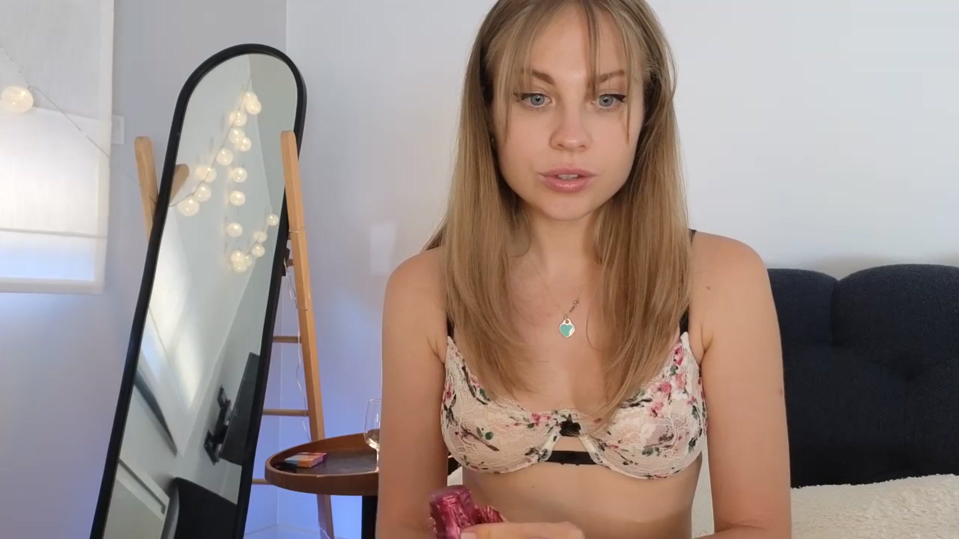 Gallery image thumbnail from ImKeira's myfreecams stream on, 07/08/2023, 15:31 image 9 of 20