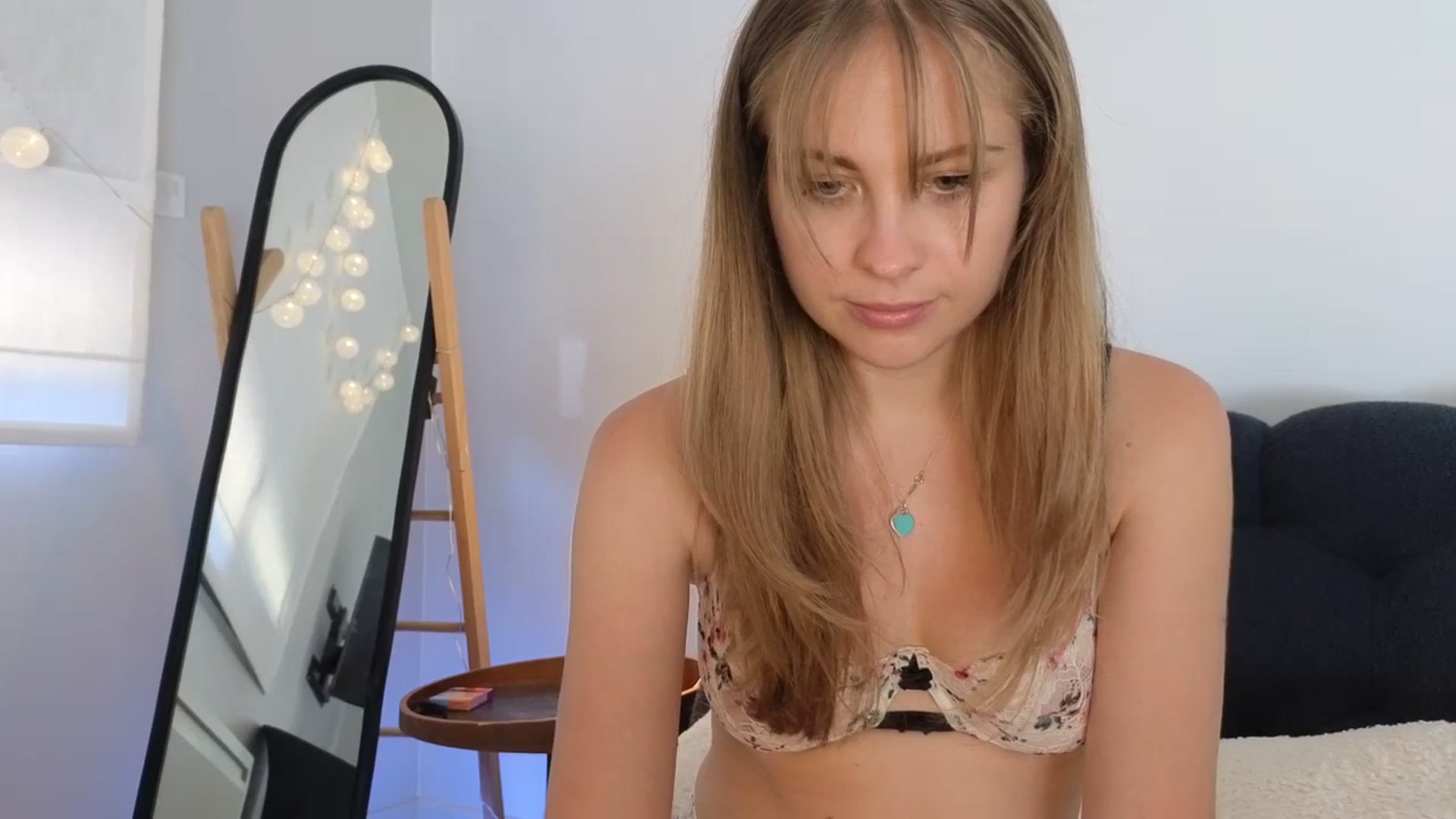 Gallery image thumbnail from ImKeira's myfreecams stream on, 07/08/2023, 15:31 image 10 of 20