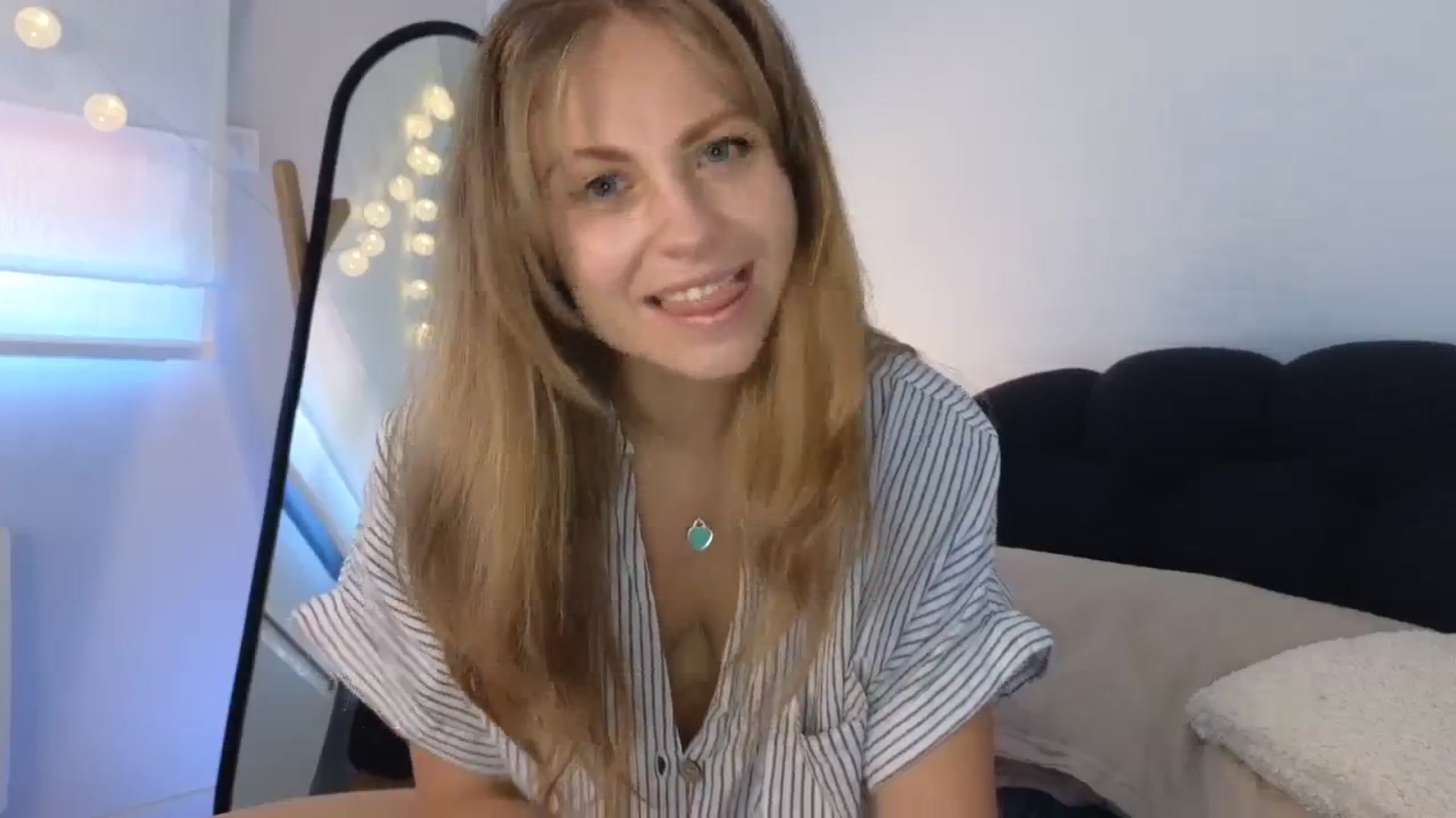 Gallery image thumbnail from ImKeira's myfreecams stream on, 07/30/2023, 10:19 image 4 of 20
