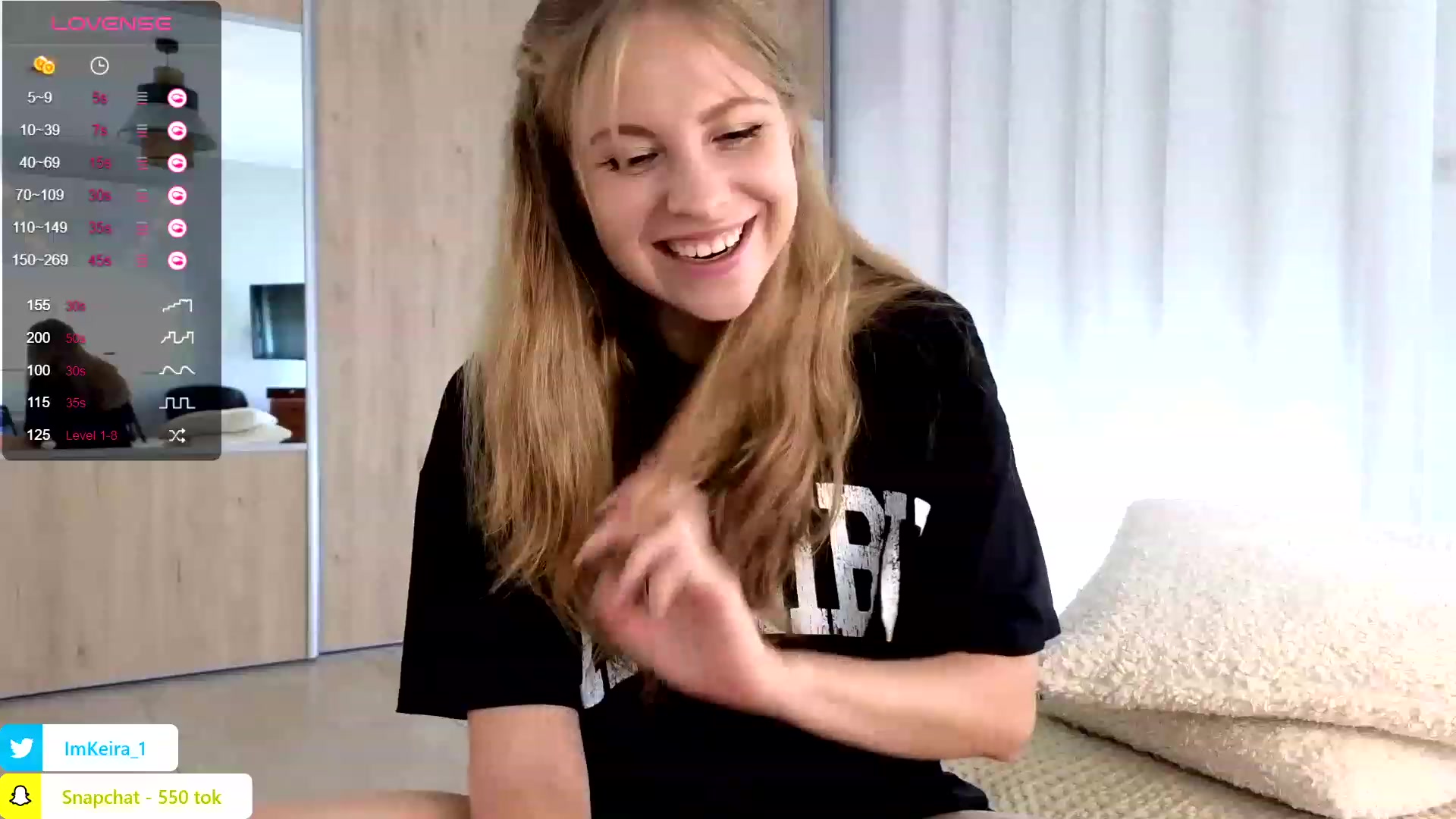 Gallery image thumbnail from ImKeira's myfreecams stream on, 08/27/2023, 11:47 image 12 of 20