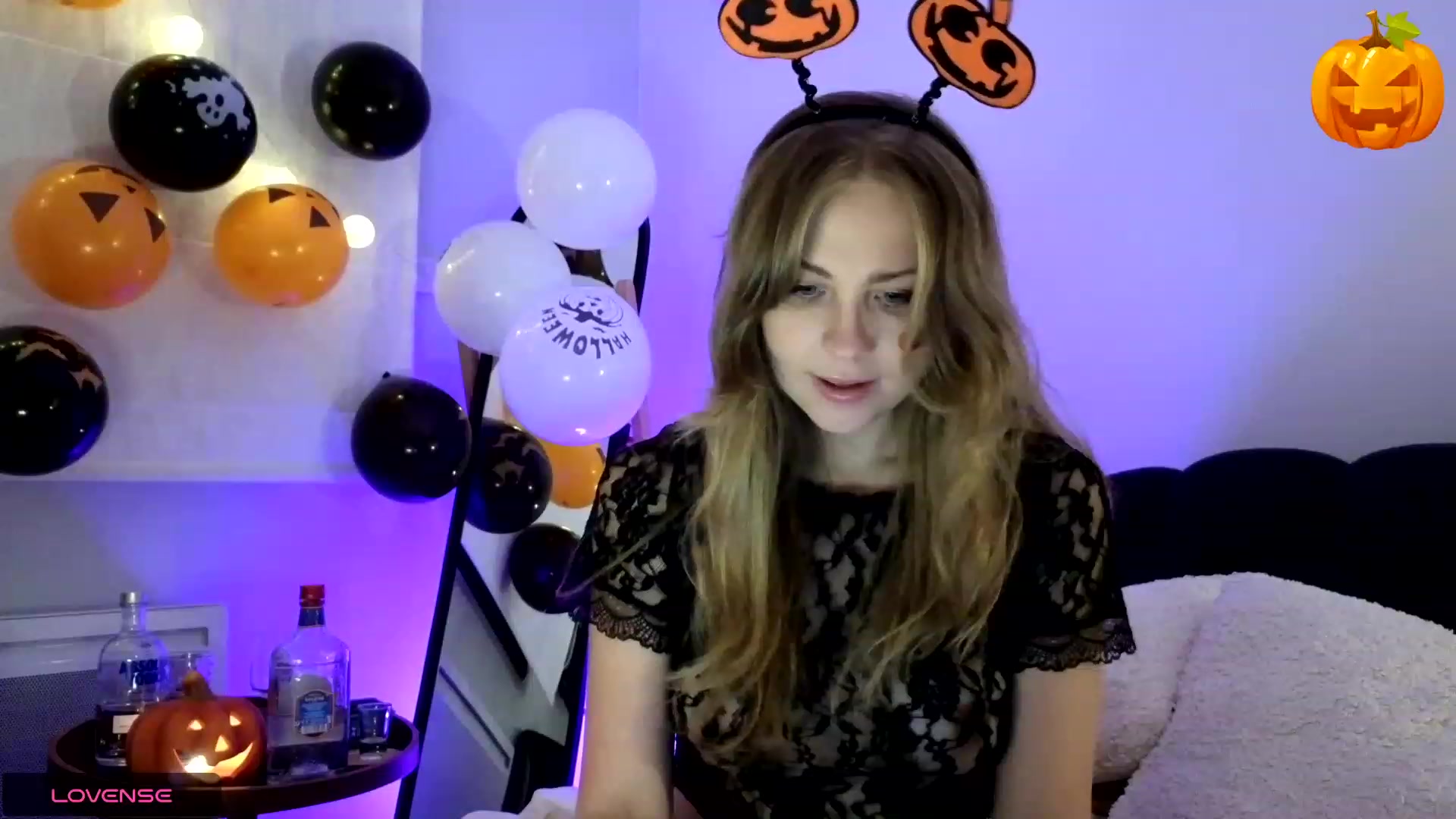 Gallery image thumbnail from ImKeira's myfreecams stream on, 10/30/2023, 18:10 image 13 of 20