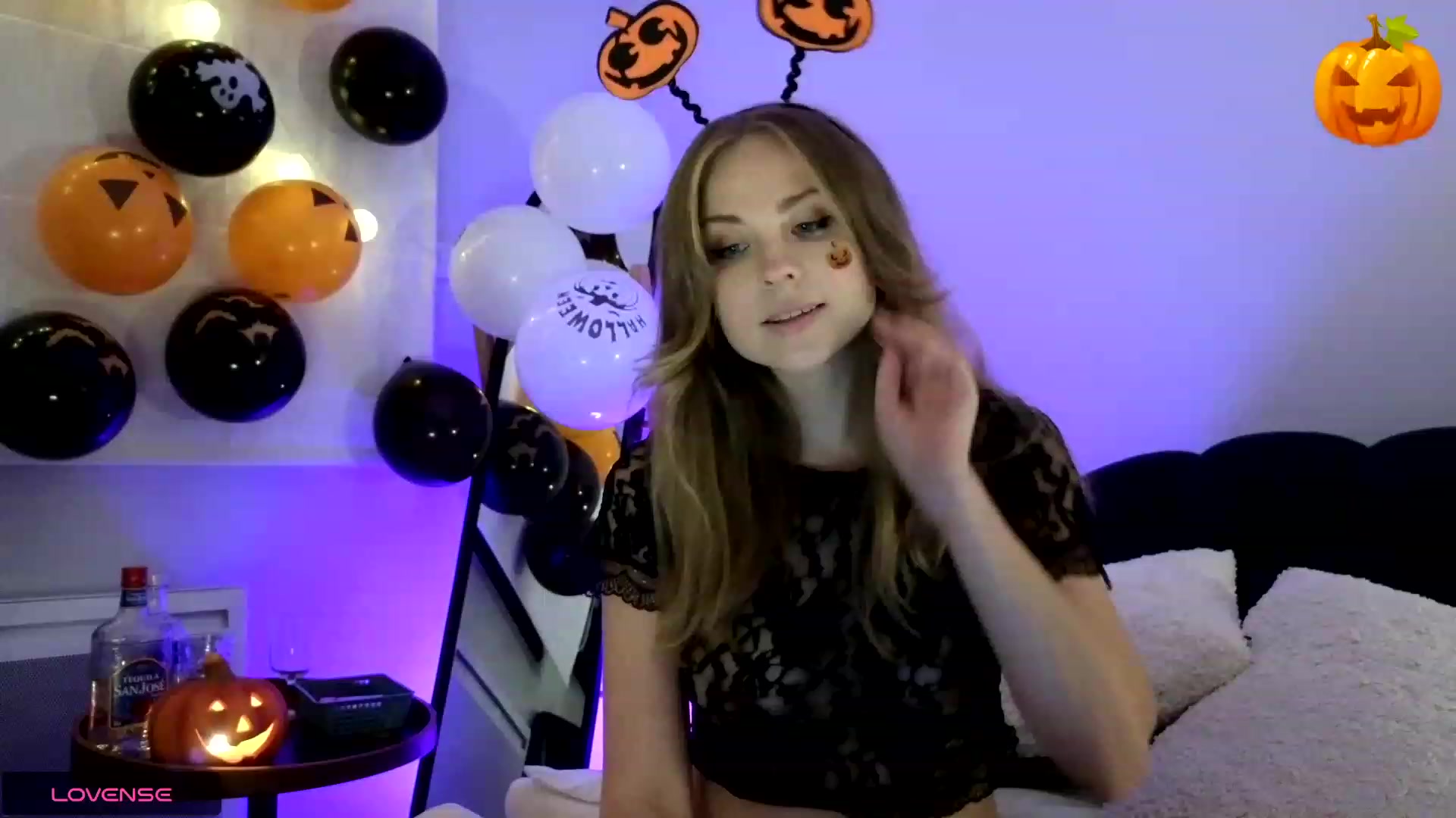 Gallery image thumbnail from ImKeira's myfreecams stream on, 10/30/2023, 18:10 image 2 of 20