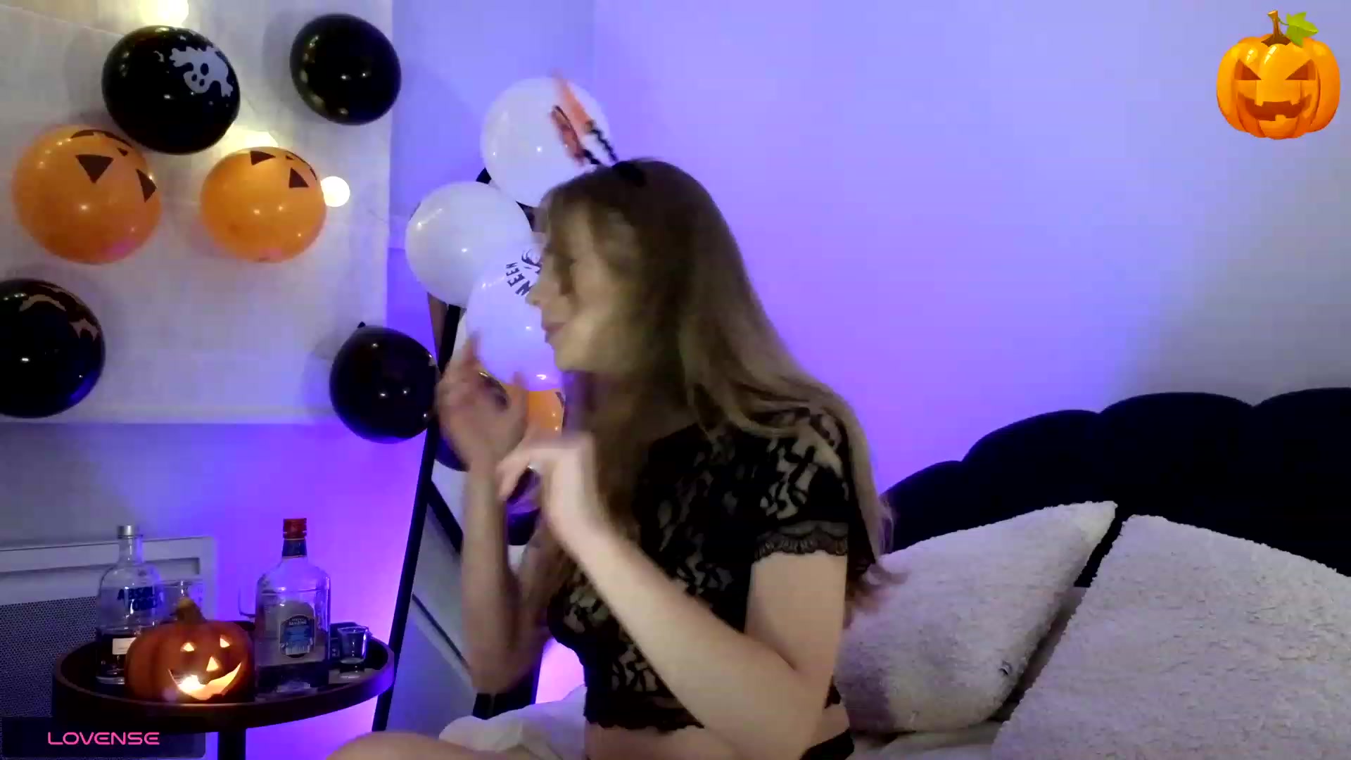 Gallery image thumbnail from ImKeira's myfreecams stream on, 10/30/2023, 18:10 image 16 of 20
