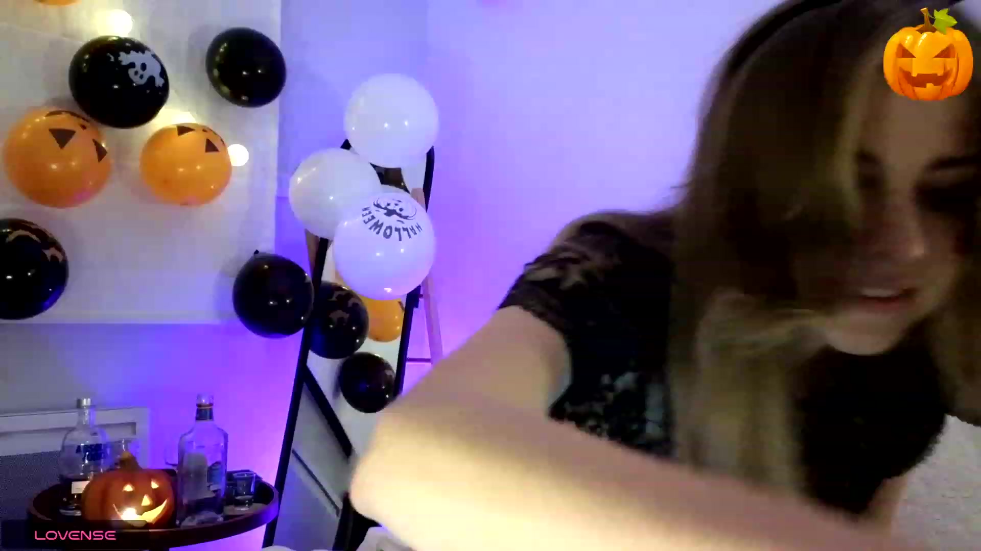 Gallery image thumbnail from ImKeira's myfreecams stream on, 10/30/2023, 18:10 image 9 of 20