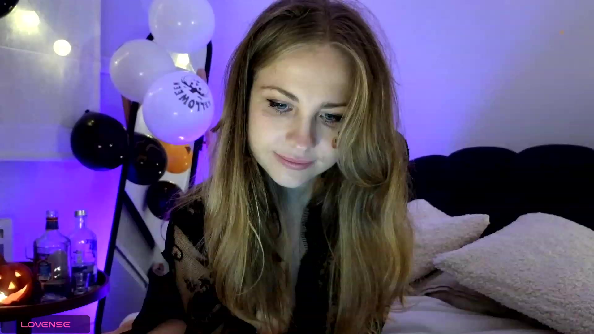 Gallery image thumbnail from ImKeira's myfreecams stream on, 10/30/2023, 20:43 image 13 of 20