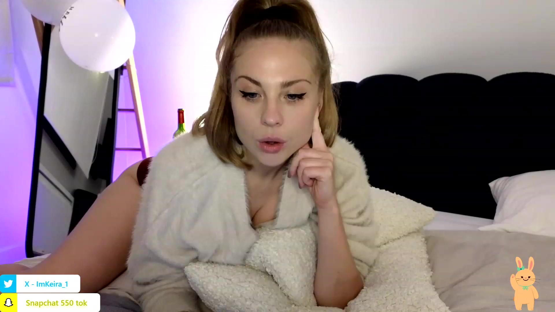 Gallery image thumbnail from ImKeira's myfreecams stream on, 11/03/2023, 19:03 image 17 of 20