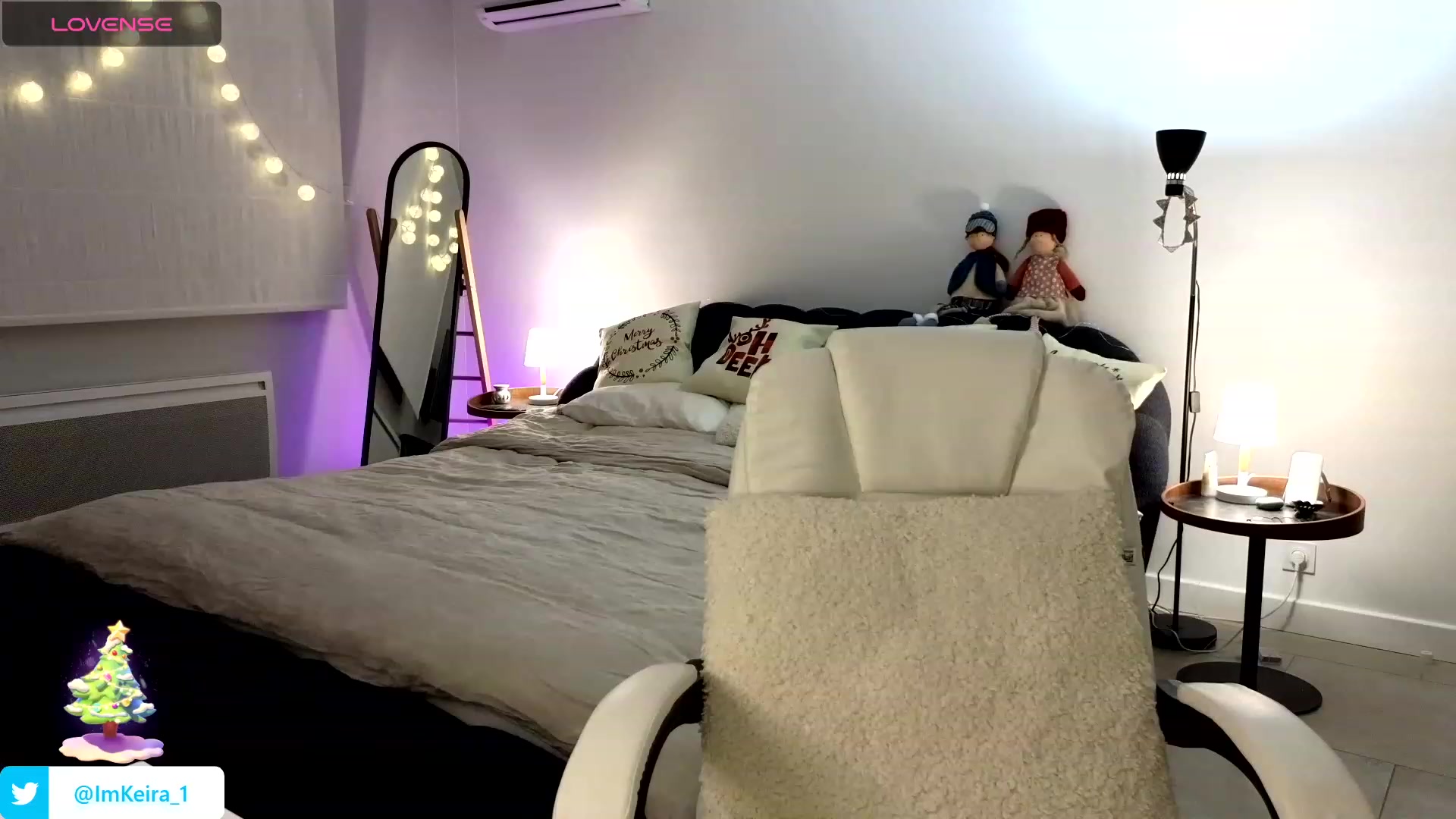 Gallery image thumbnail from ImKeira's myfreecams stream on, 12/12/2023, 20:59 image 15 of 20