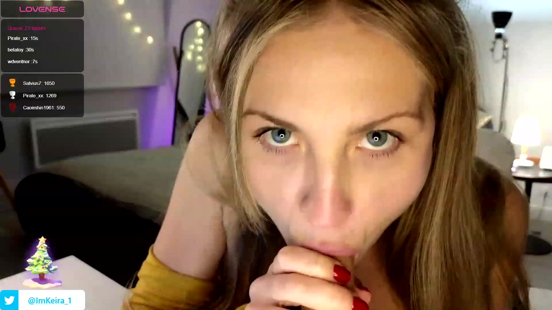 Gallery image thumbnail from ImKeira's myfreecams stream on, 12/18/2023, 21:33 image 17 of 20