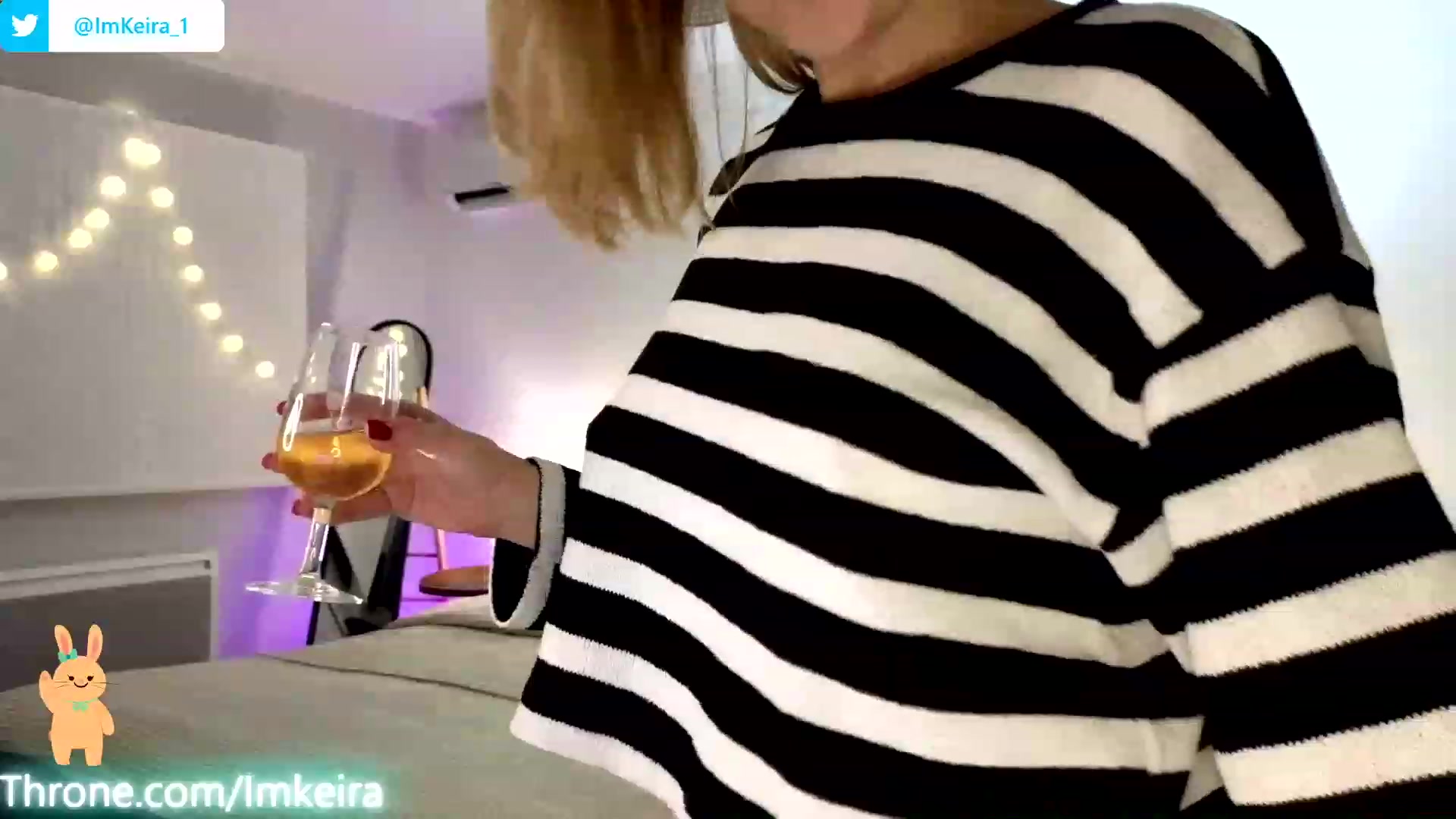 Gallery image thumbnail from ImKeira's myfreecams stream on, 01/08/2024, 19:47 image 6 of 20