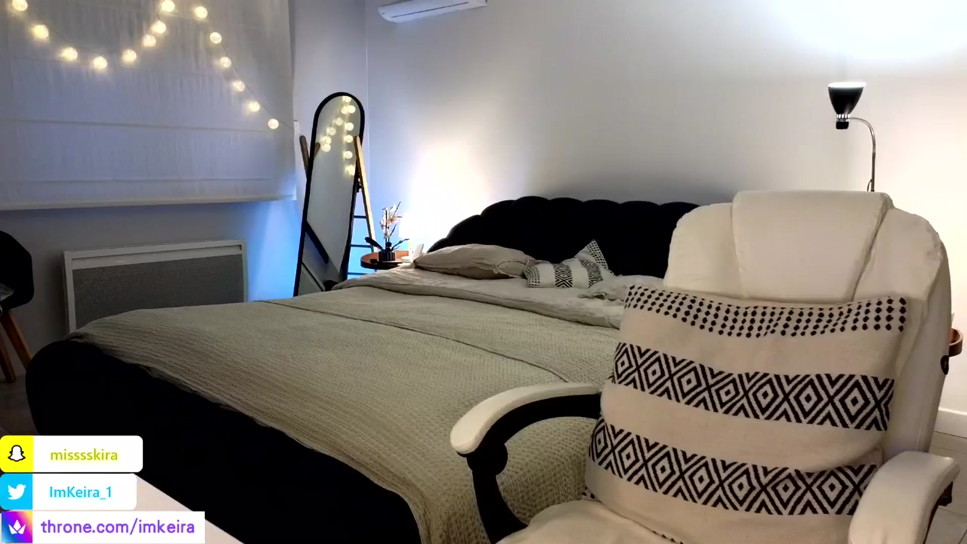 Gallery image thumbnail from ImKeira's myfreecams stream on, 05/01/2024, 19:08 image 18 of 20