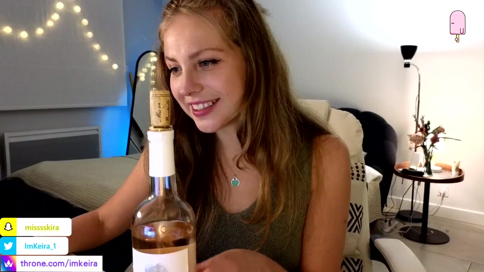 Gallery image thumbnail from ImKeira's myfreecams stream on, 05/09/2024, 21:28 image 12 of 20