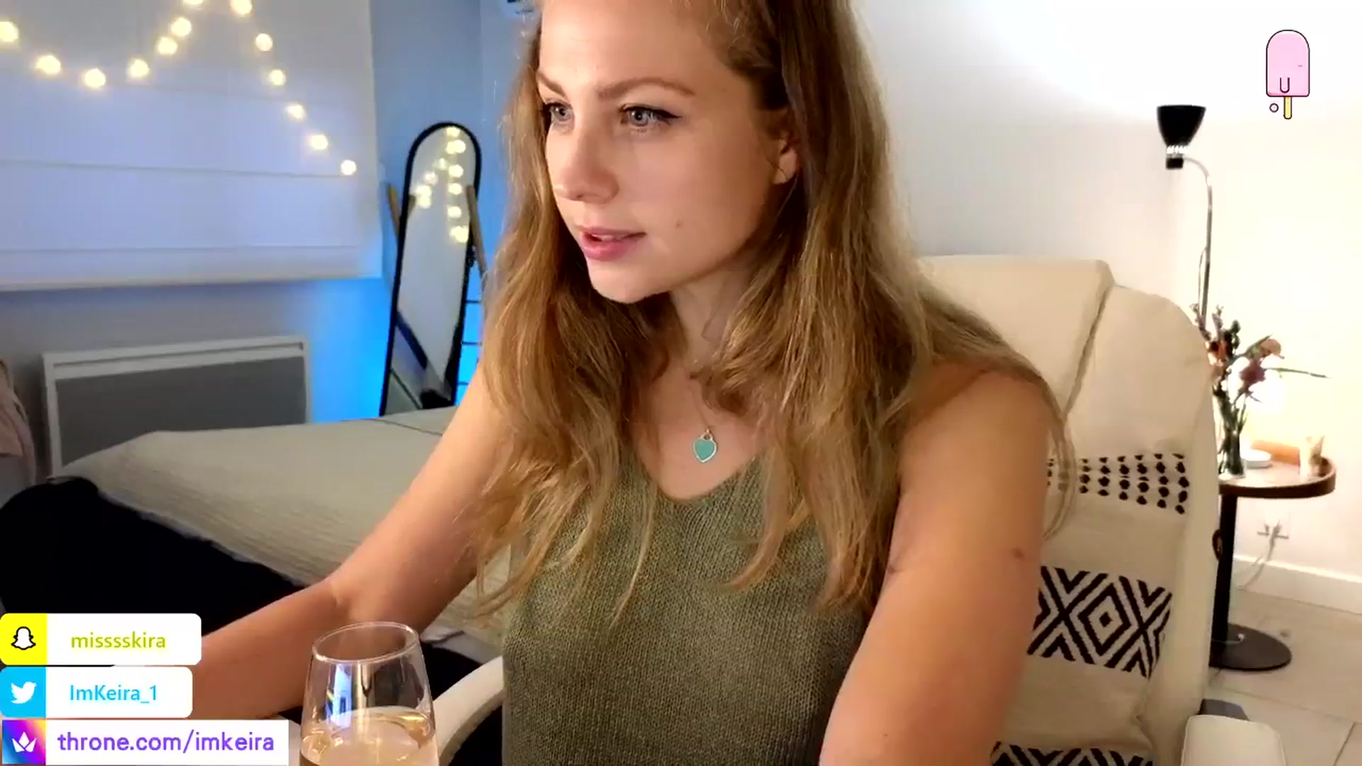 Gallery image thumbnail from ImKeira's myfreecams stream on, 05/09/2024, 21:28 image 8 of 20