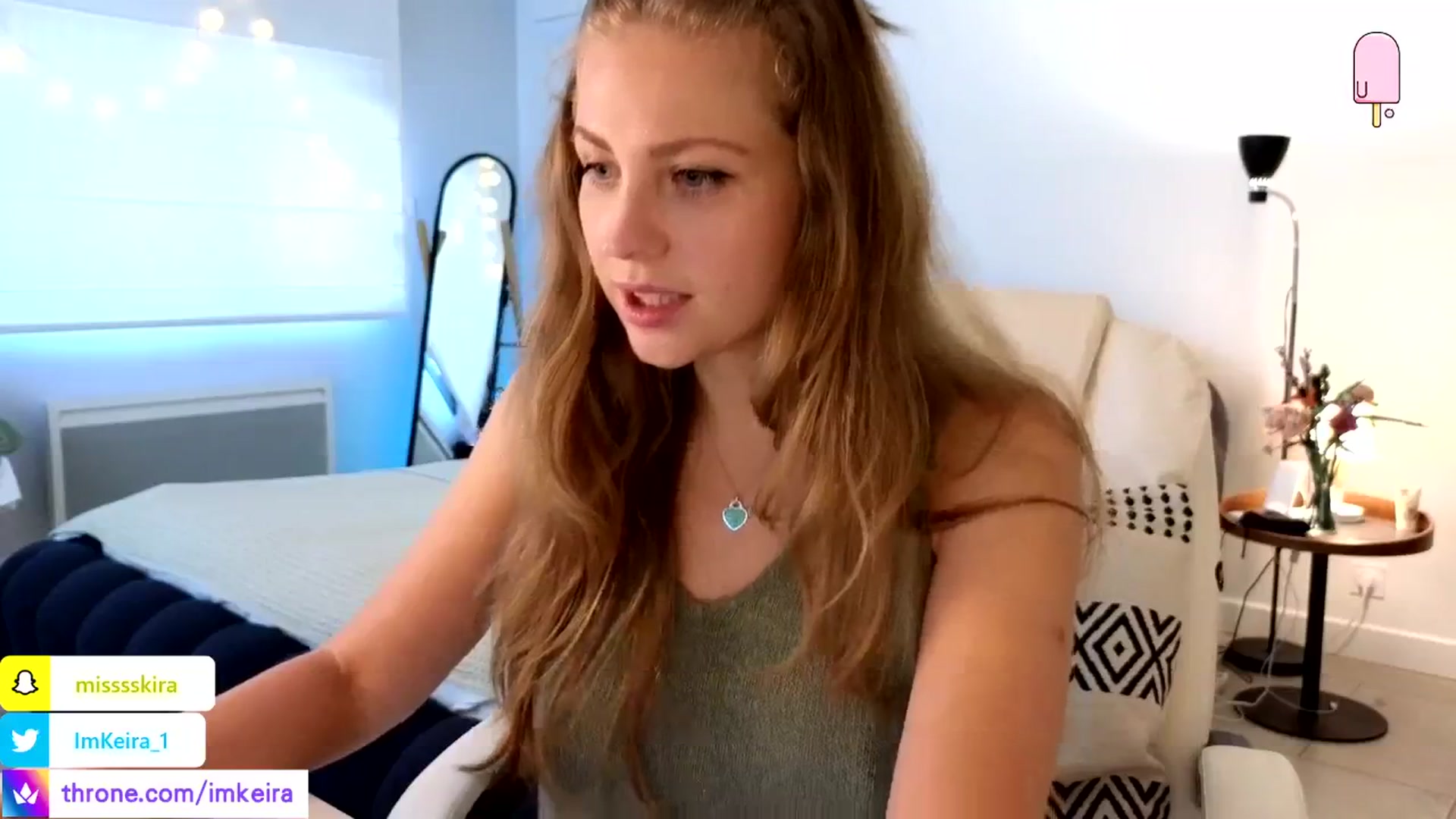 Gallery image thumbnail from ImKeira's myfreecams stream on, 05/09/2024, 21:28 image 4 of 20