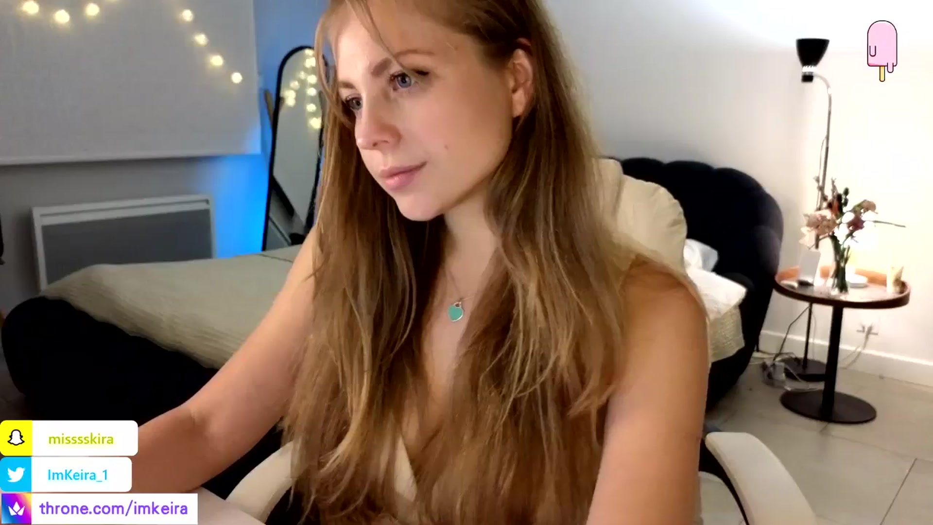Gallery image thumbnail from ImKeira's myfreecams stream on, 05/20/2024, 20:41 image 17 of 20