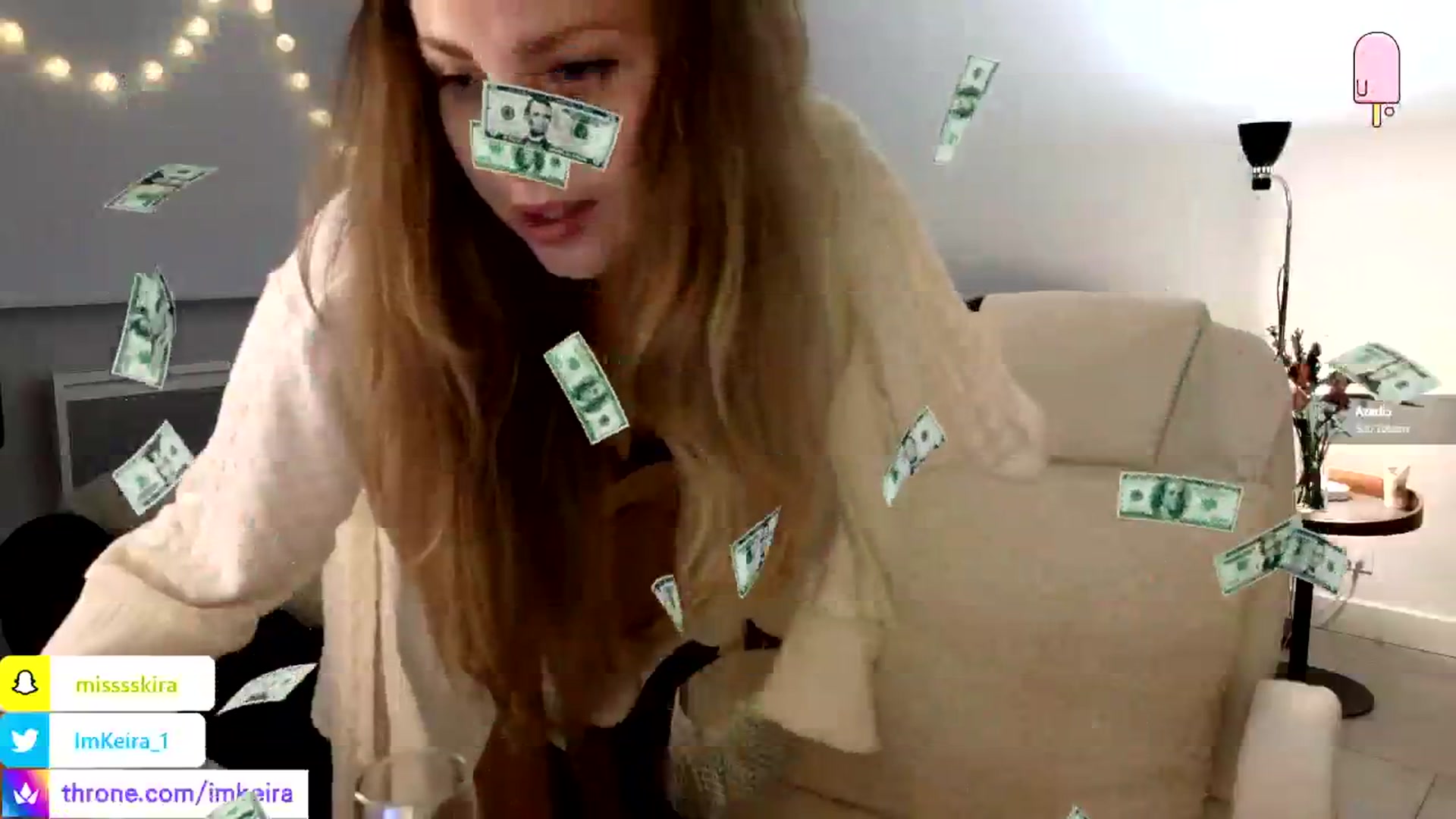 Gallery image thumbnail from ImKeira's myfreecams stream on, 05/21/2024, 21:10 image 12 of 20