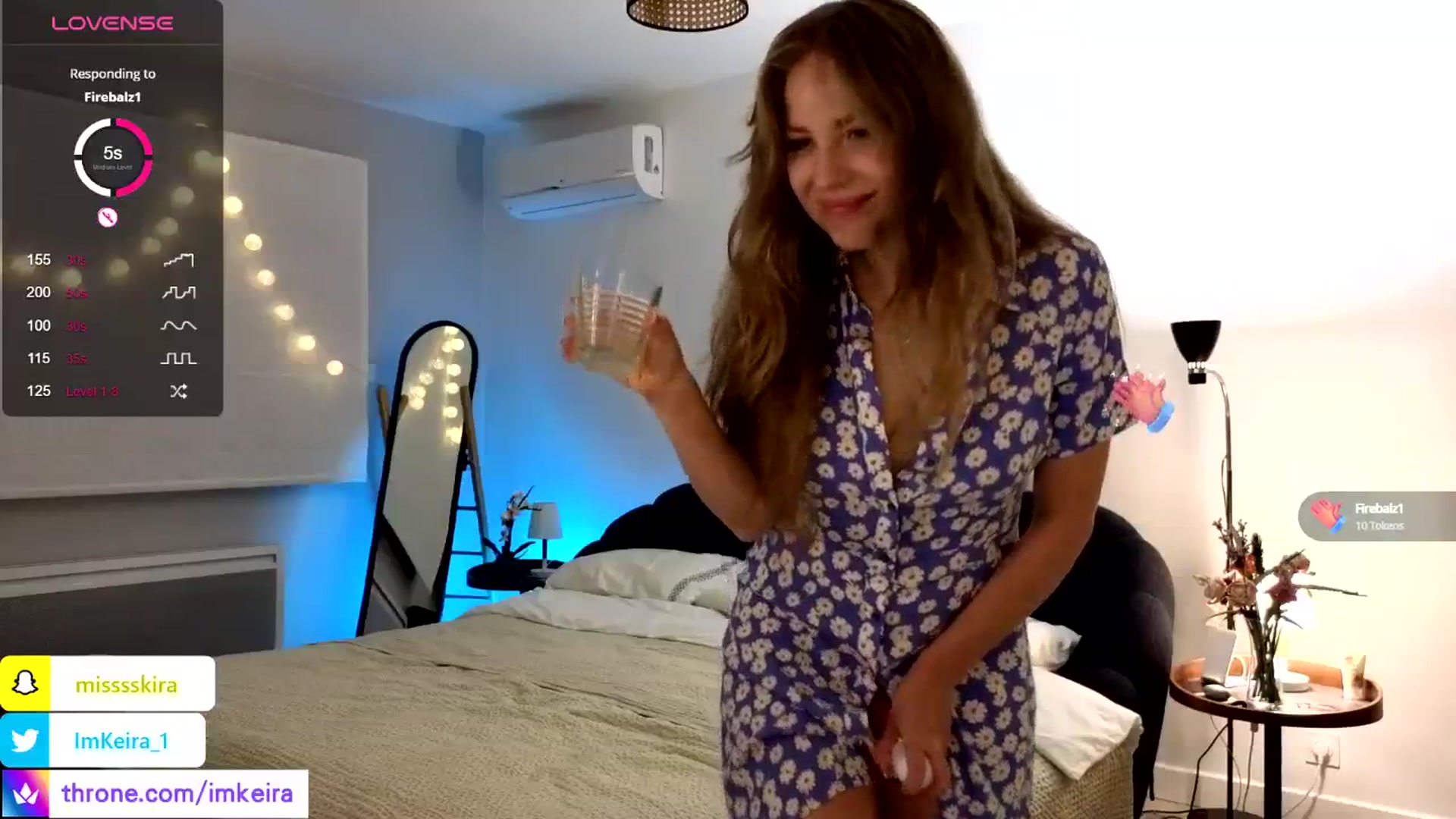 Gallery image thumbnail from ImKeira's myfreecams stream on, 05/25/2024, 20:40 image 16 of 20