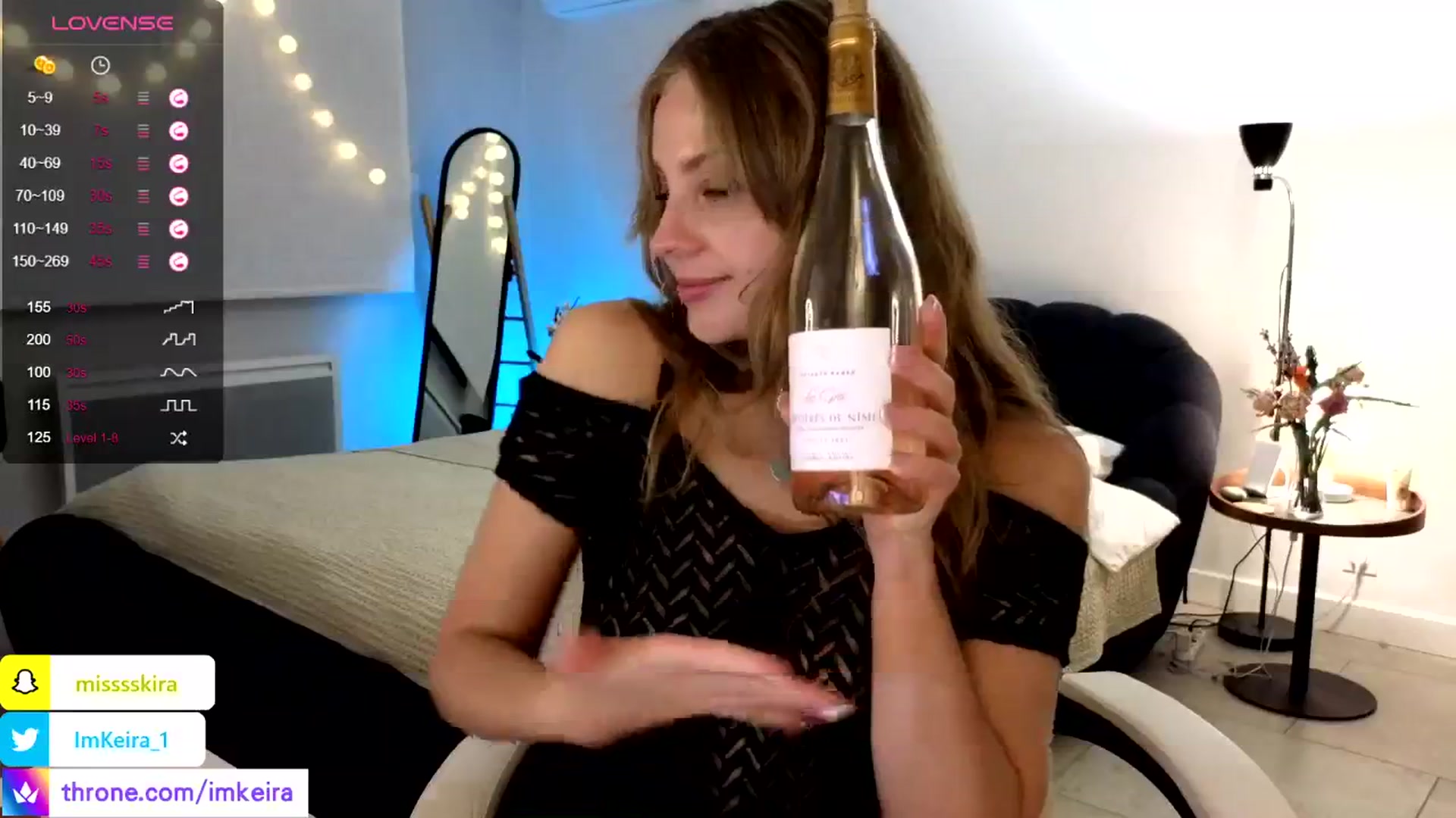 Gallery image thumbnail from ImKeira's myfreecams stream on, 05/26/2024, 20:05 image 17 of 20