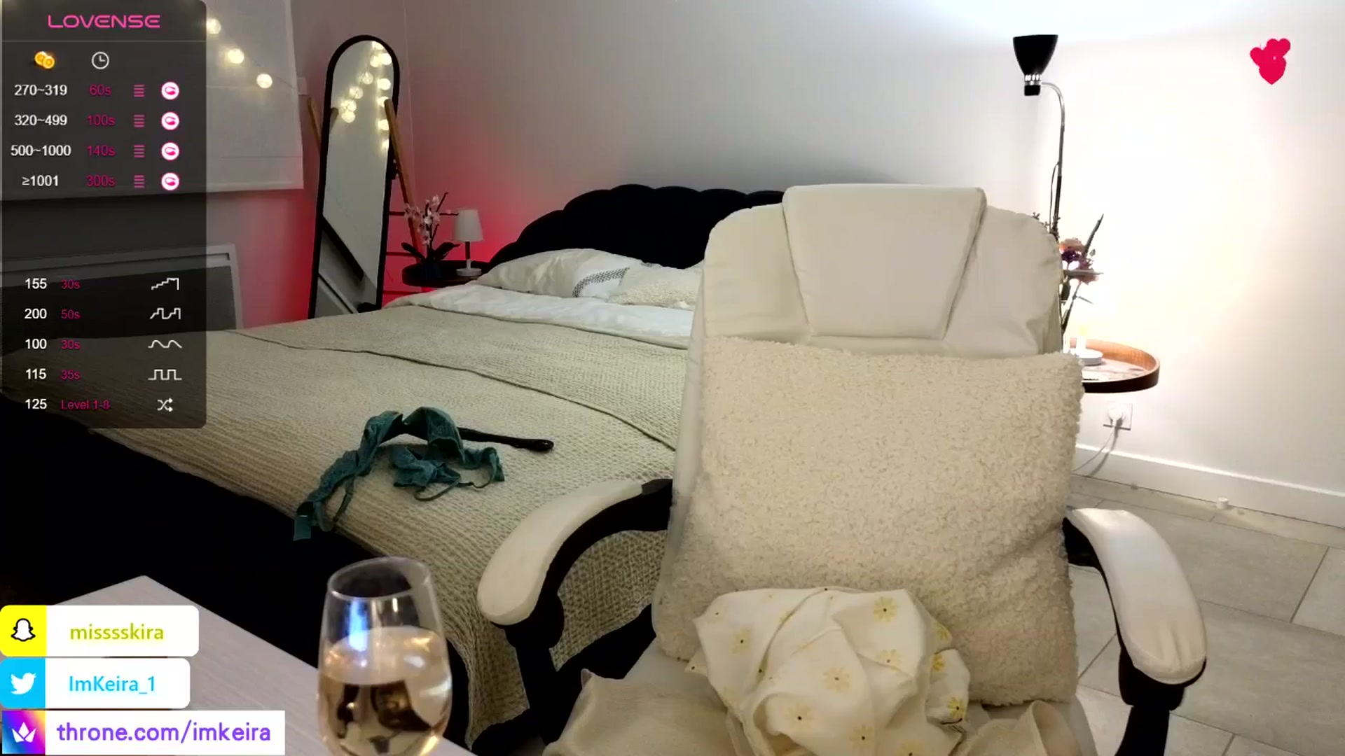Gallery image thumbnail from ImKeira's myfreecams stream on, 06/04/2024, 20:52 image 17 of 20