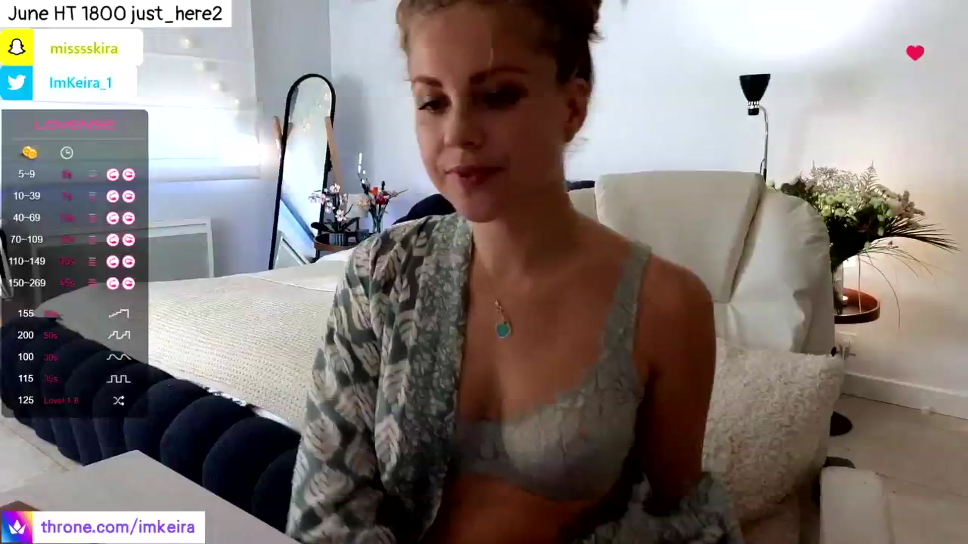 Gallery image thumbnail from ImKeira's myfreecams stream on, 06/10/2024, 21:29 image 4 of 20