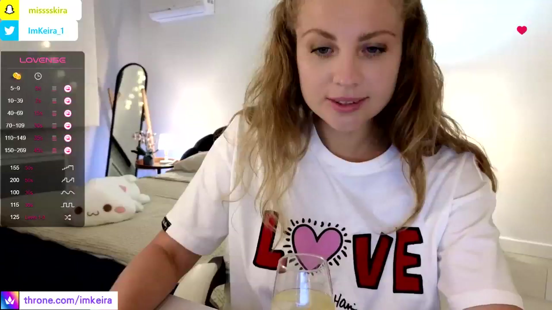 Gallery image thumbnail from ImKeira's myfreecams stream on, 07/12/2024, 22:13 image 7 of 20