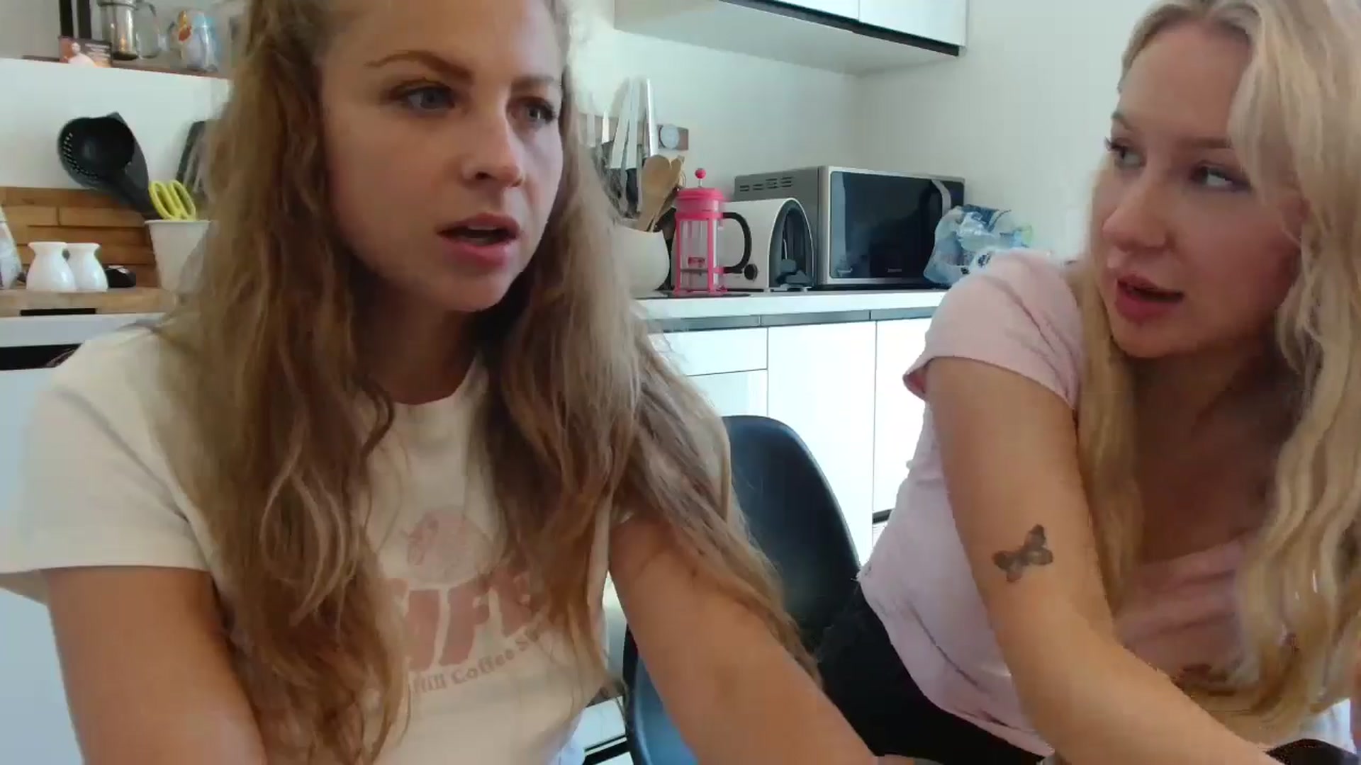Gallery image thumbnail from ImKeira's myfreecams stream on, 07/15/2024, 08:54 image 15 of 20