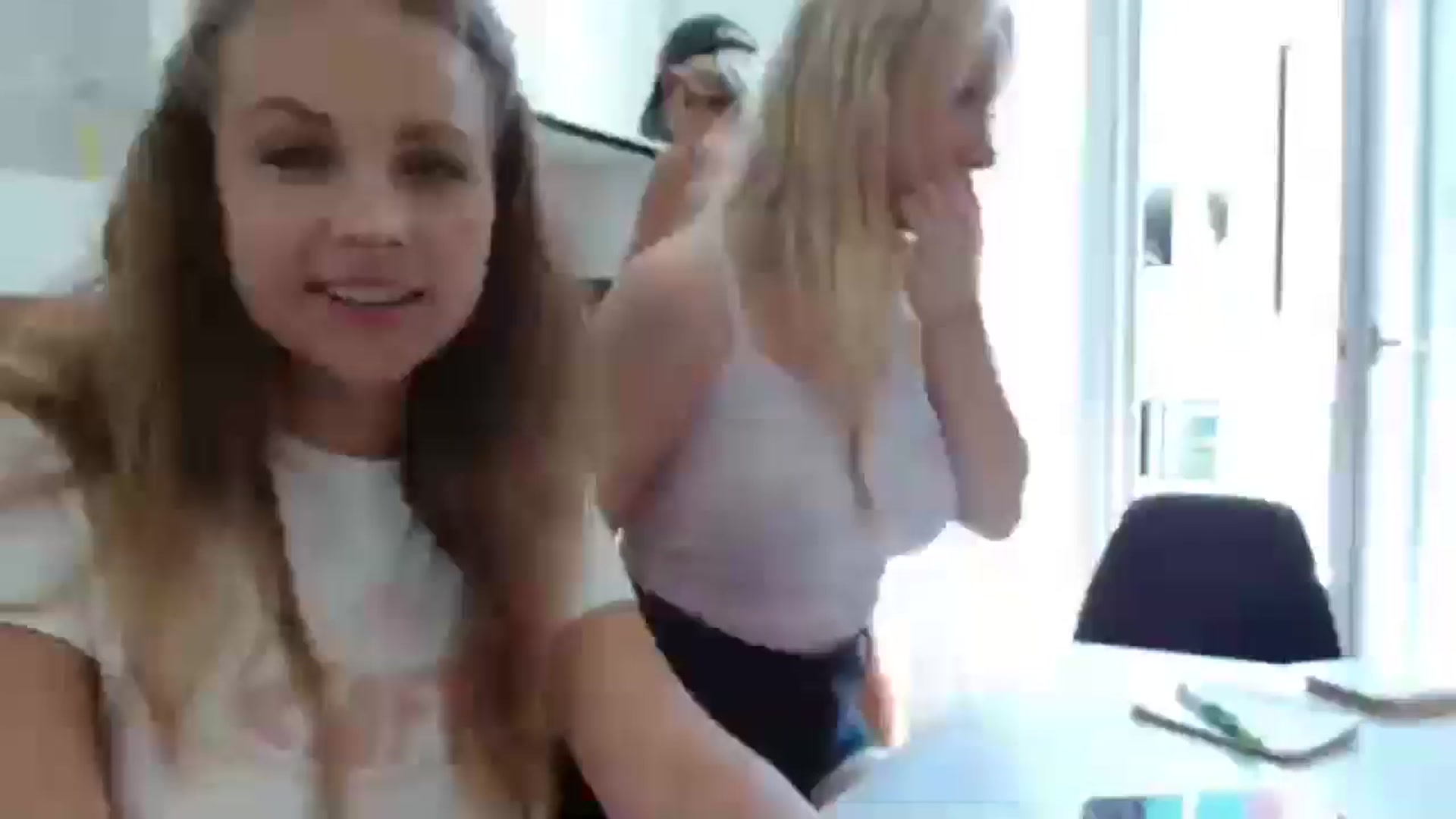 Gallery image thumbnail from ImKeira's myfreecams stream on, 07/15/2024, 10:12 image 19 of 20
