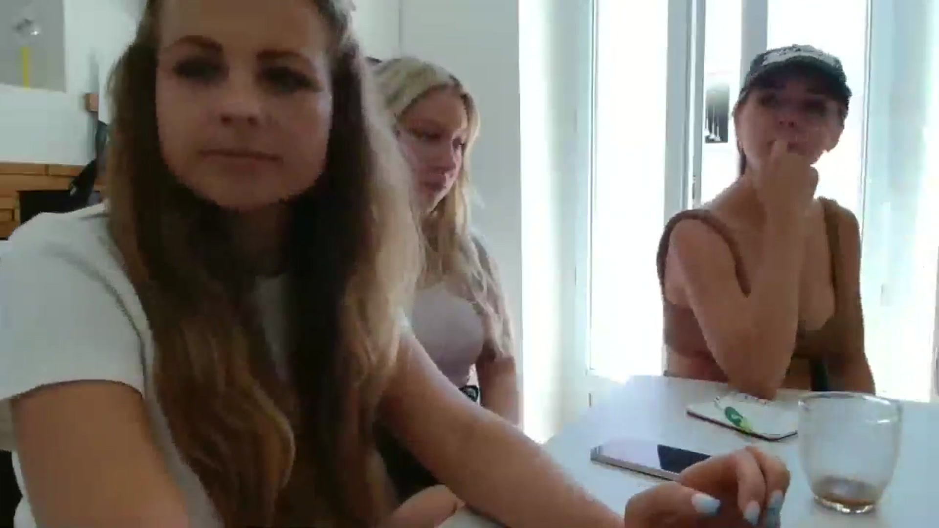 Gallery image thumbnail from ImKeira's myfreecams stream on, 07/15/2024, 10:12 image 15 of 20