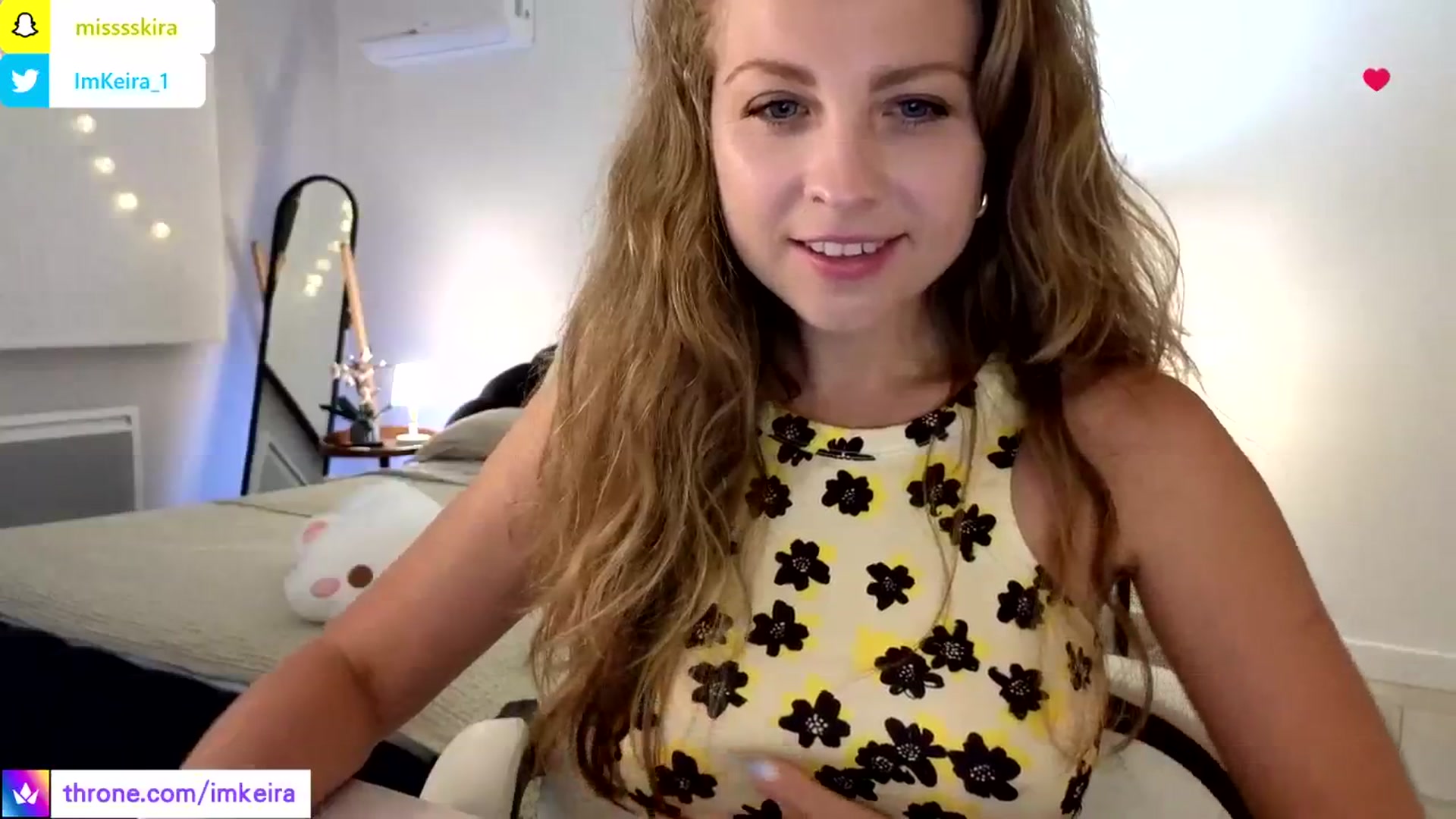 Gallery image thumbnail from ImKeira's myfreecams stream on, 07/17/2024, 19:27 image 12 of 20